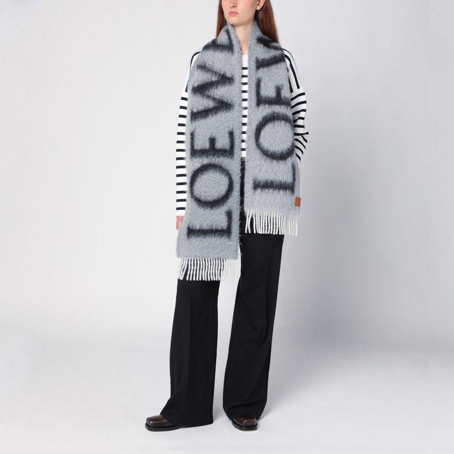 Loewe o1d2blof0824 Size: OS / Scarf With Logo in Grey Size ONE SIZE - 2 Thumbnail