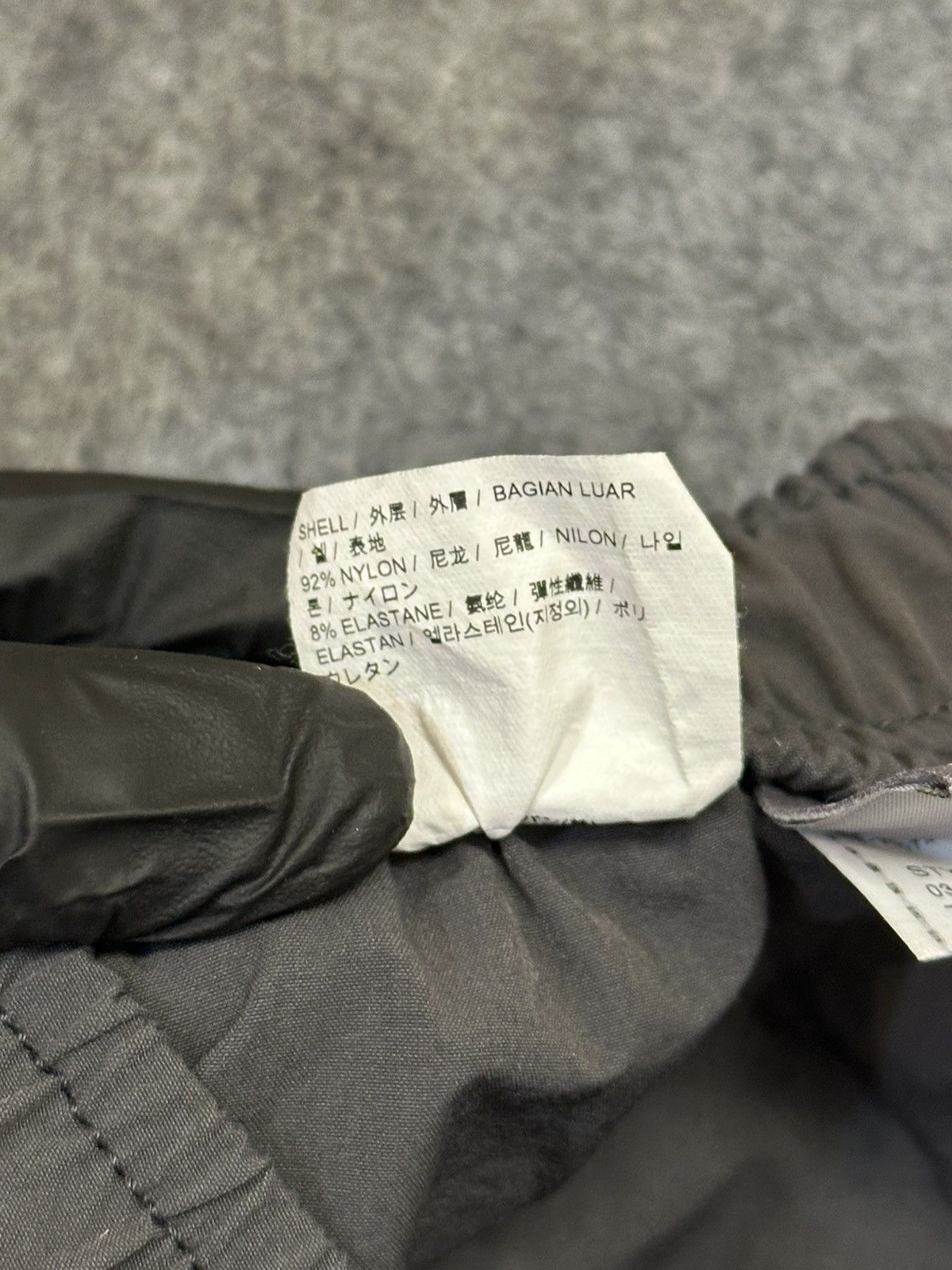 Puma PUMA dark grey track pants with a 3/4 length. Size US 30 / EU 46 - 13 Thumbnail