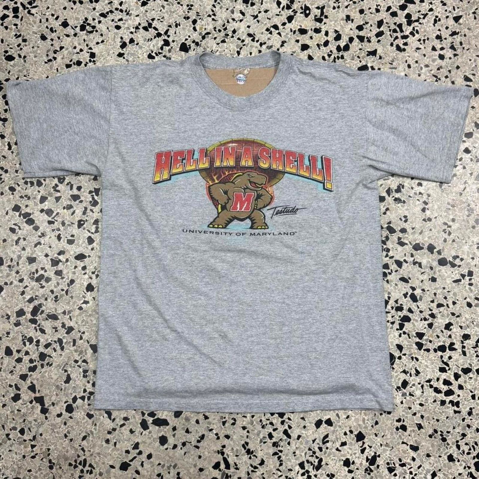 Gildan × Vintage VINTAGE Y2K UNIVERSITY OF MARYLAND HELL IN A SHELL TEE: Size US L / EU 52-54 / 3 - 1 Thumbnail