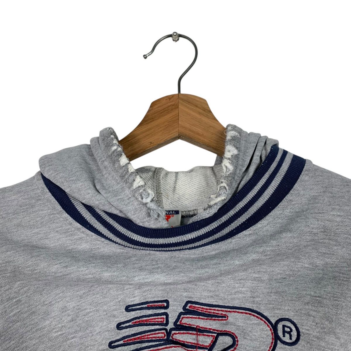 New Balance Vintage NEW BALANCE Big Logo Pullover Hoodies #1594-C71 Size US L / EU 52-54 / 3 - 14 Thumbnail