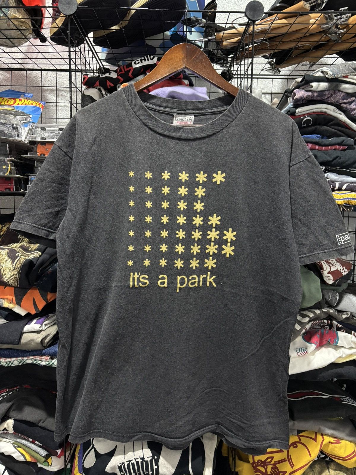 Vintage Vintage Its A Park Tshirt Size US L / EU 52-54 / 3 - 1 Thumbnail