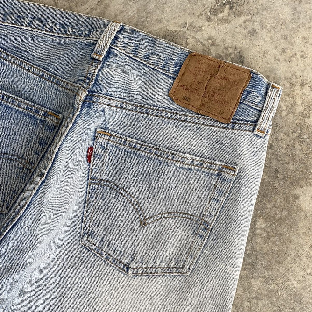 Levi's Vintage Late 90’s Levis 501 Faded Light Blue Jeans Size US 31 - 17 Thumbnail