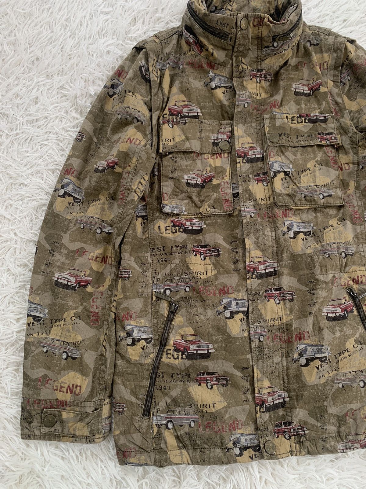 Jeep Full print jeep spirit jacket detachable sleeve Size US S / EU 44-46 / 1 - 3 Thumbnail