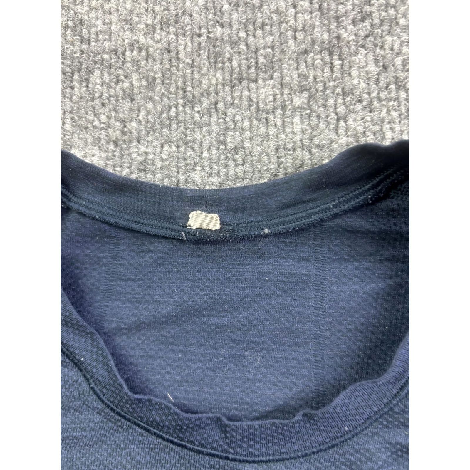 Lululemon Lululemon Shirt Mens Large Blue Short Sleeve Athletic Running Training Top Size US L / EU 52-54 / 3 - 2 Thumbnail