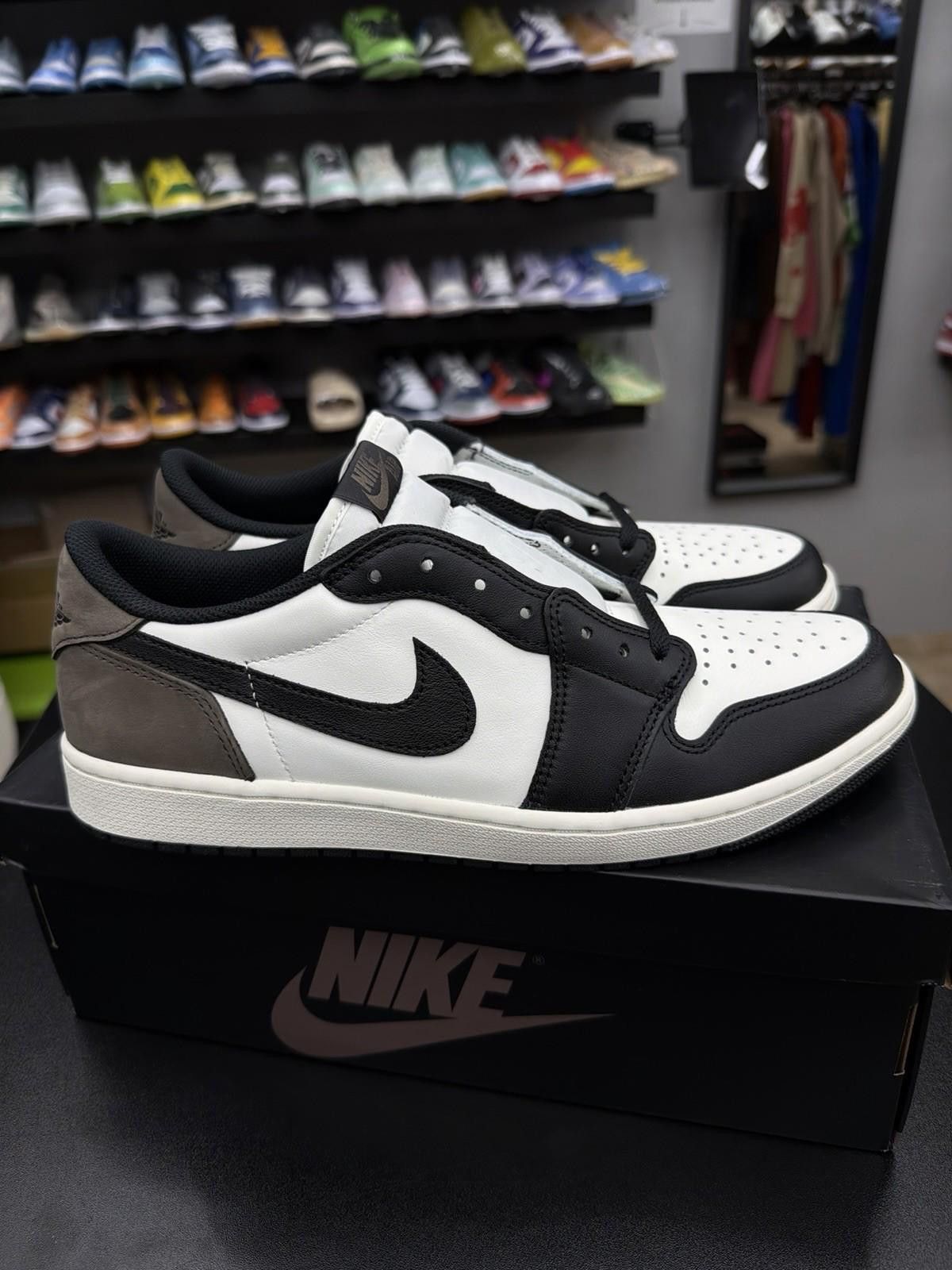 Jordan 1 Retro Low OG Mocha CZ0790-102 Size 12 Brand New