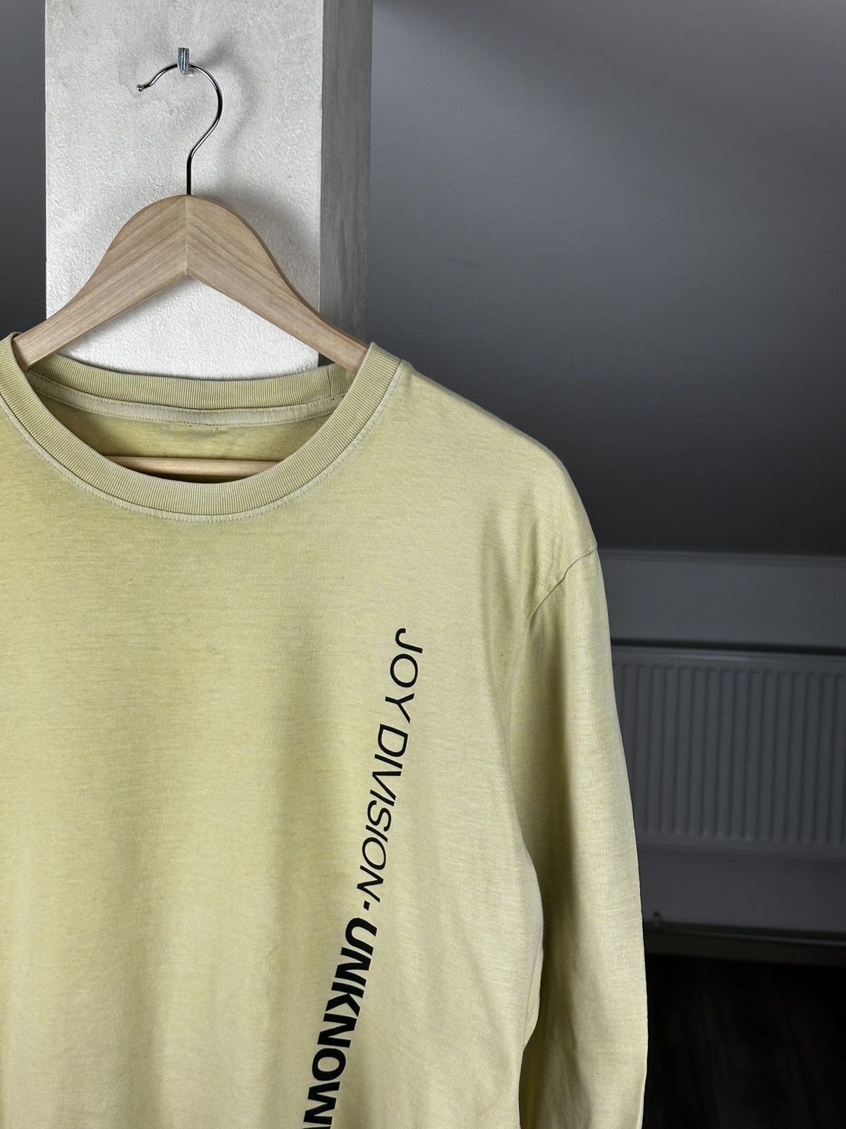 Band Tees Vintage Joy Division Band Long Sleeve Y2K Rock Band Tee Size US L / EU 52-54 / 3 - 5 Thumbnail