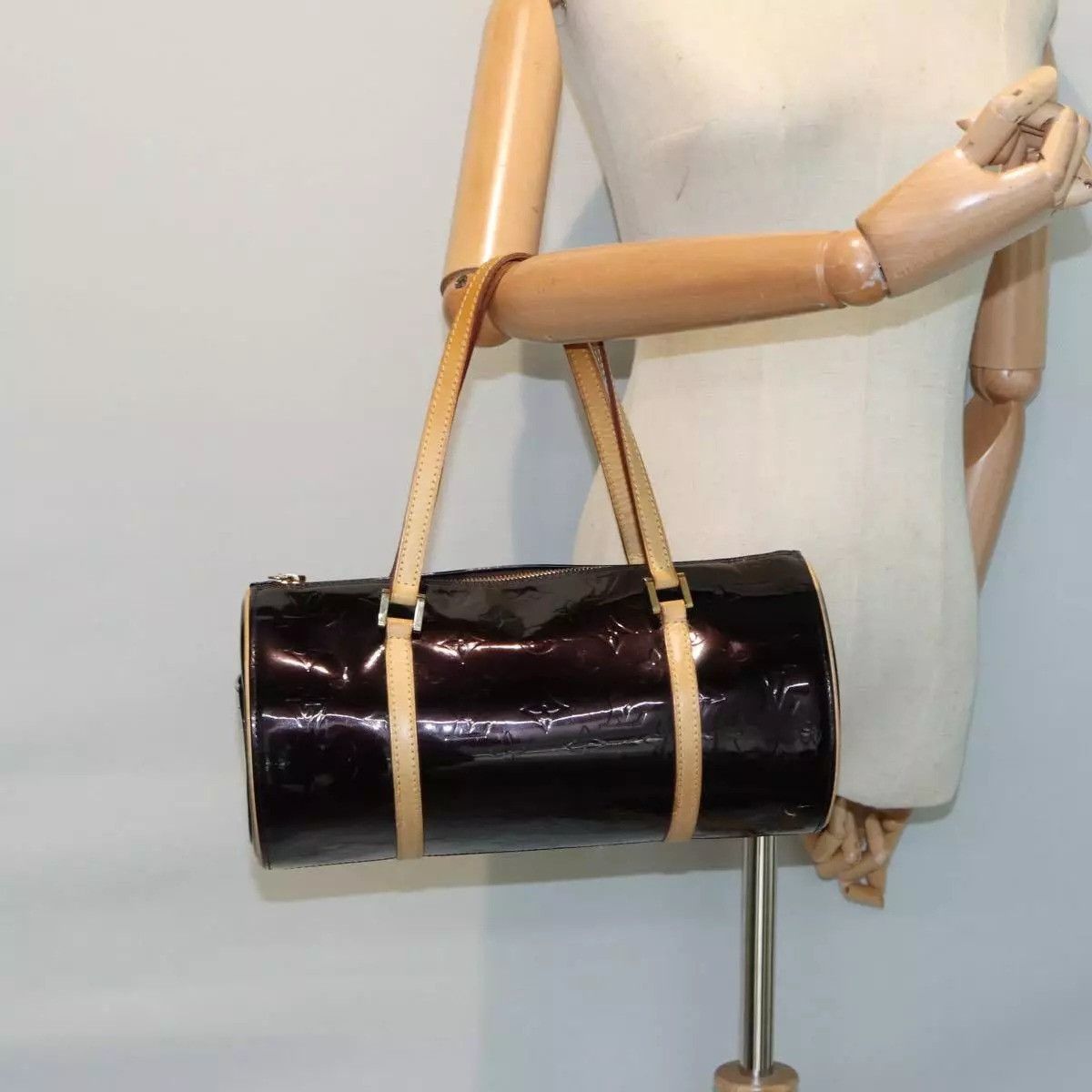 Louis Vuitton LOUIS VUITTON Monogram Vernis Bedford Hand Bag Amarante Size ONE SIZE - 4 Thumbnail