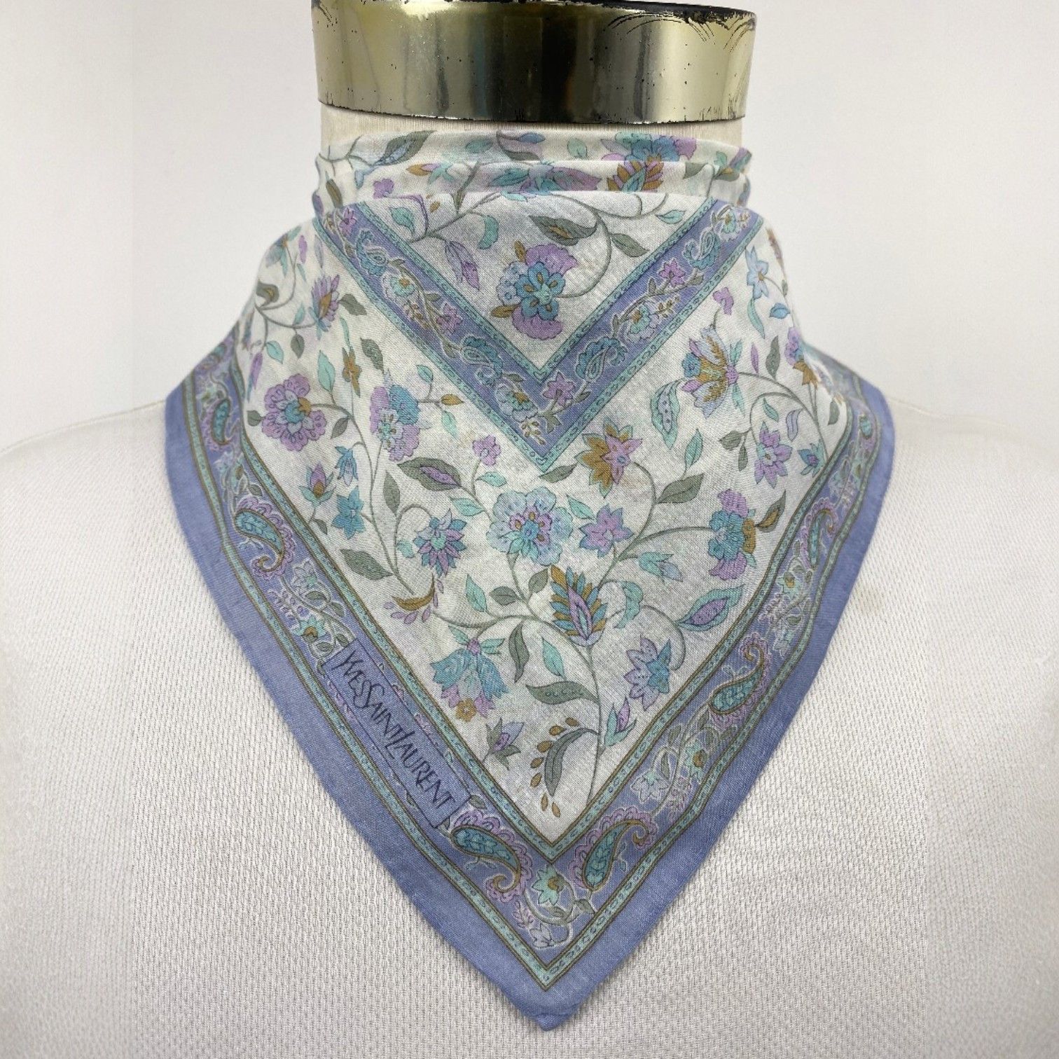 Yves Saint Laurent Yves Saint Laurent Handkerchief / Neckerchief HKC1138 Size ONE SIZE - 1 Thumbnail