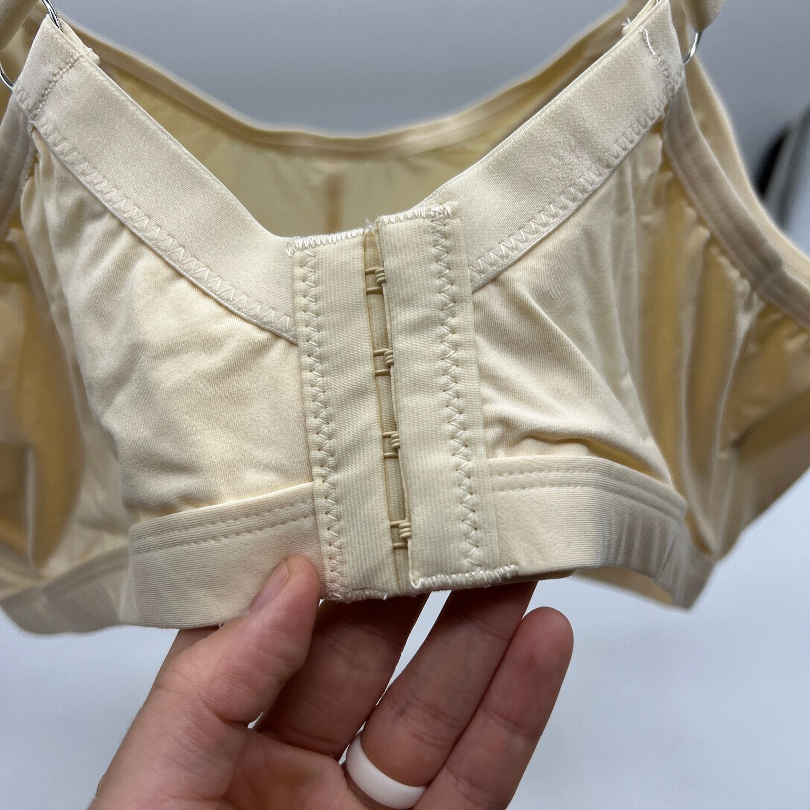 Other Breezies Comfort Zone Full Coverage Wirefree T-Shirt Bra Size M / US 6-8 / IT 42-44 - 7 Thumbnail