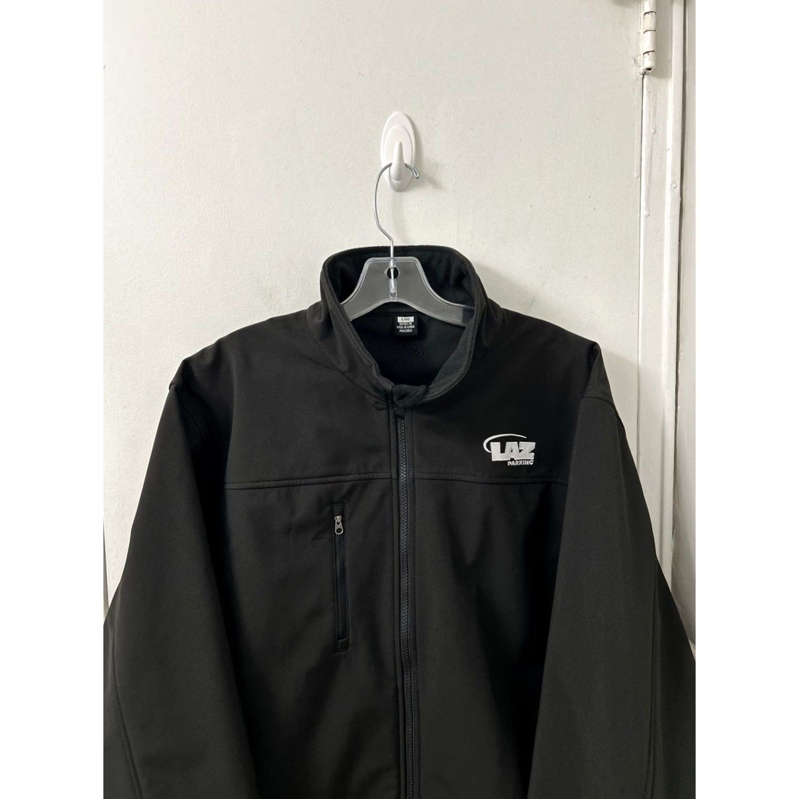 Vintage Cintas Work Jacket Mens Large Black Softshell Lined Fleece Full Zip Wellness Parking Logo Zipper Size US L / EU 52-54 / 3 - 2 Thumbnail