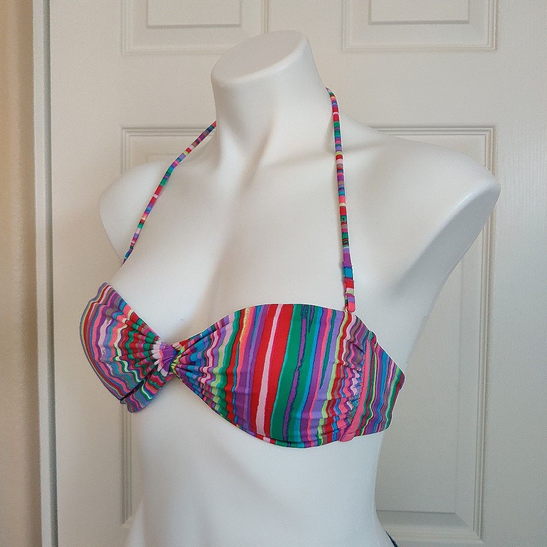 Victoria's Secret Victoria's Secret striped knotted bikini top sz XS Size ONE SIZE - 3 Thumbnail