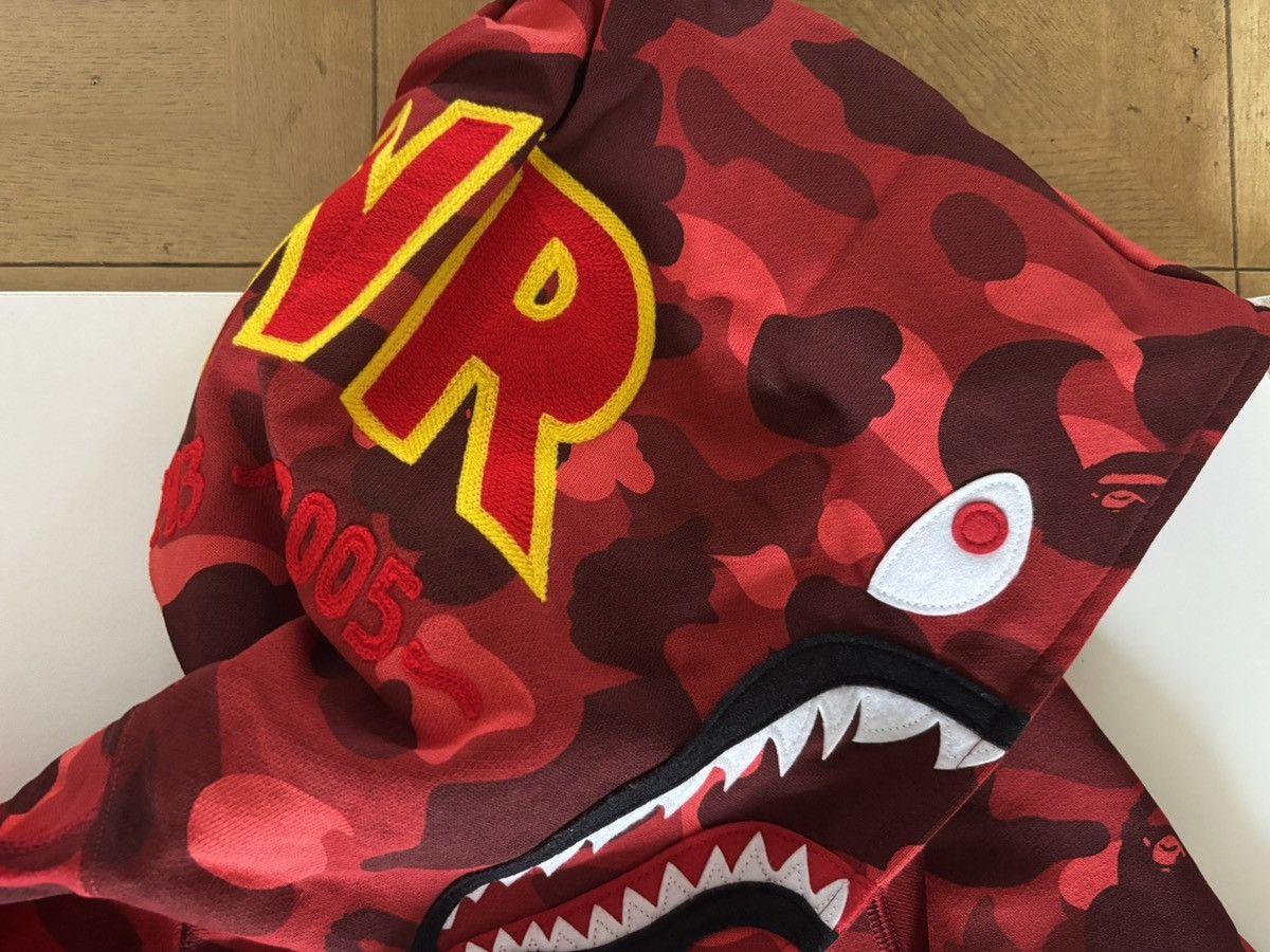 Bape Authentic ape bape color camo 2nd shark pullover hoodie xl Size US XL / EU 56 / 4 - 3 Thumbnail