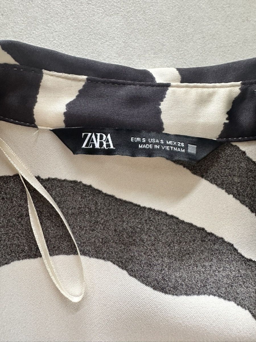 Zara ZARA Black and White Zebra Print Wrap Dress Size S / US 4 / IT 40 - 6 Thumbnail