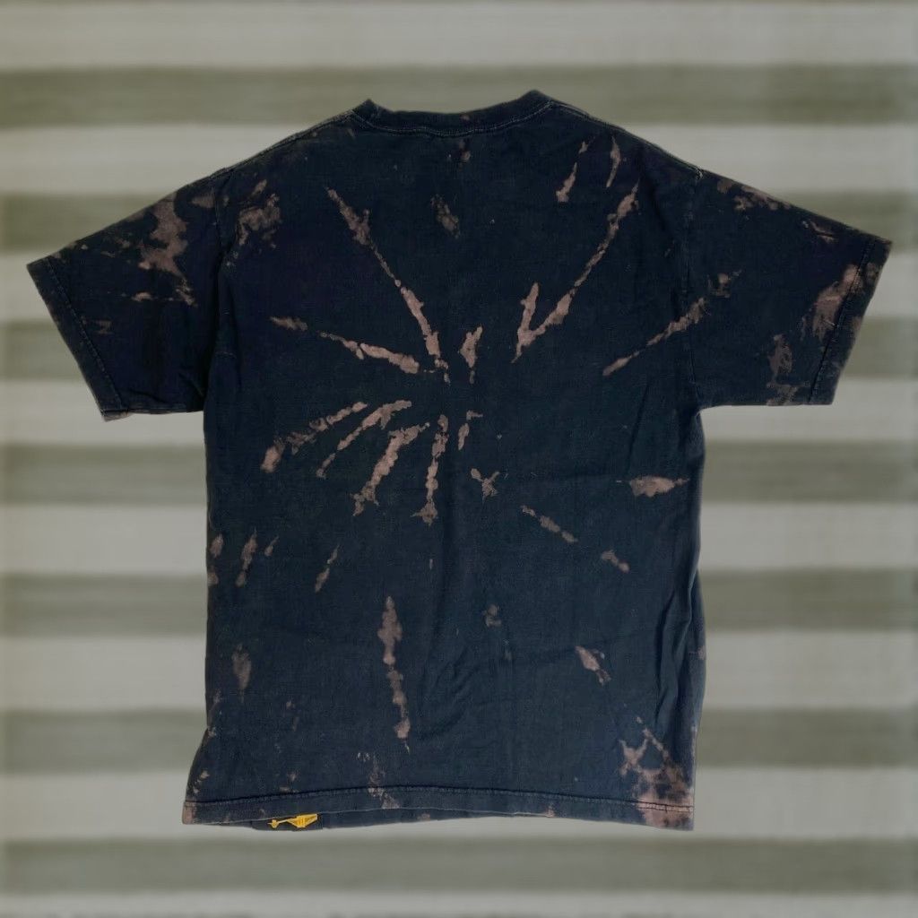 Vintage Sneaktip Men’s Force vs Flight Official Tie Dye T-Shirt Made in USA Sz L Black Crew Neck Short Sleeve 100% Cotton Shirt Size US L / EU 52-54 / 3 - 1 Thumbnail