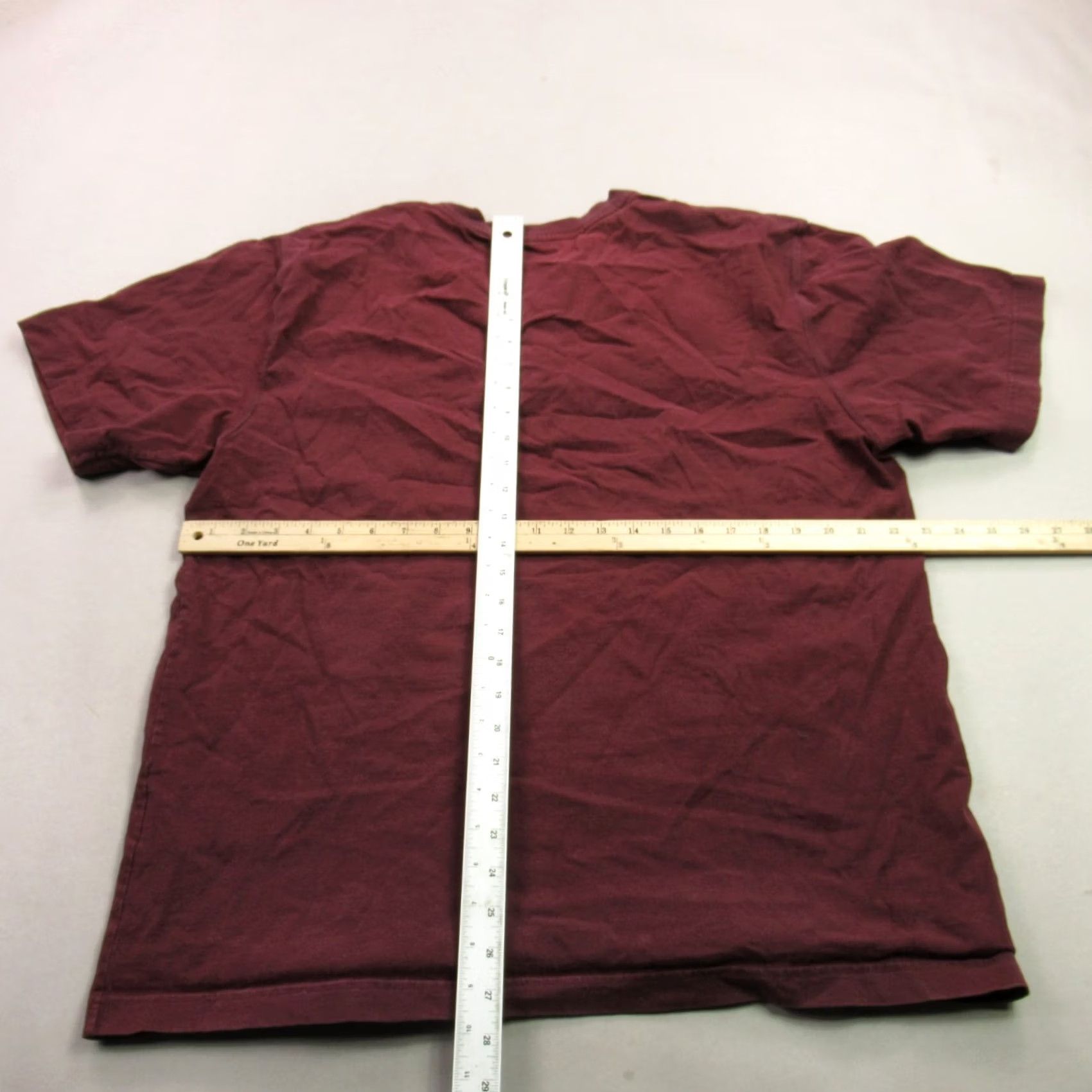 Carhartt Carhartt Shirt Mens Large Short Sleeve Henley Crew Neck Burgundy Buttons Red Size US L / EU 52-54 / 3 - 7 Thumbnail