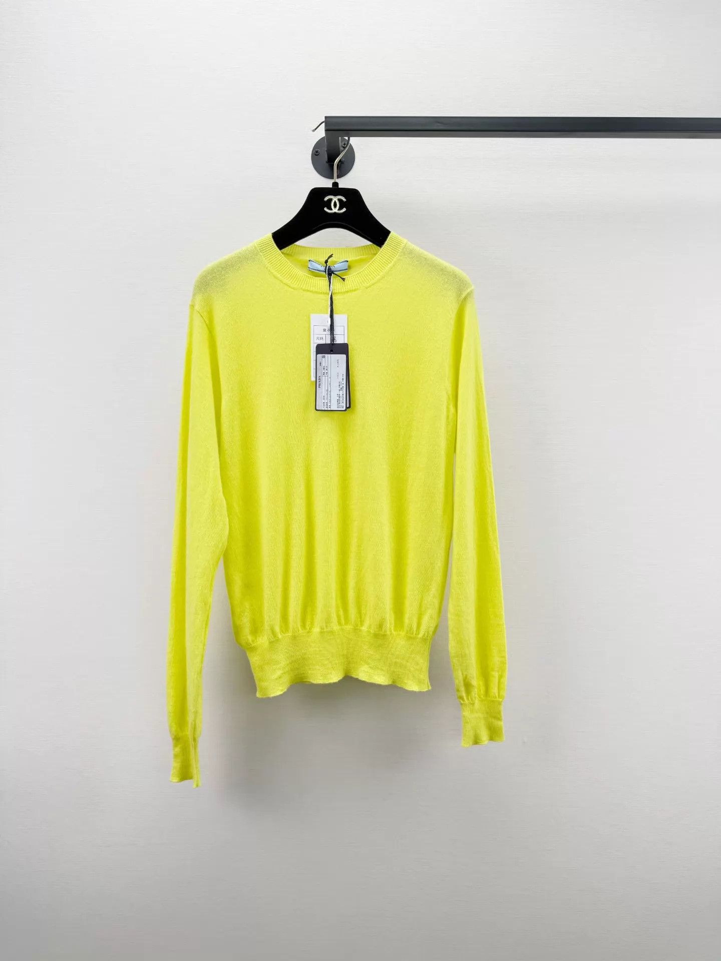 Prada Prada Authentic Cashmere Knit Sweater New With Tags Size 38 Size XS / US 0-2 / IT 36-38 - 1 Thumbnail
