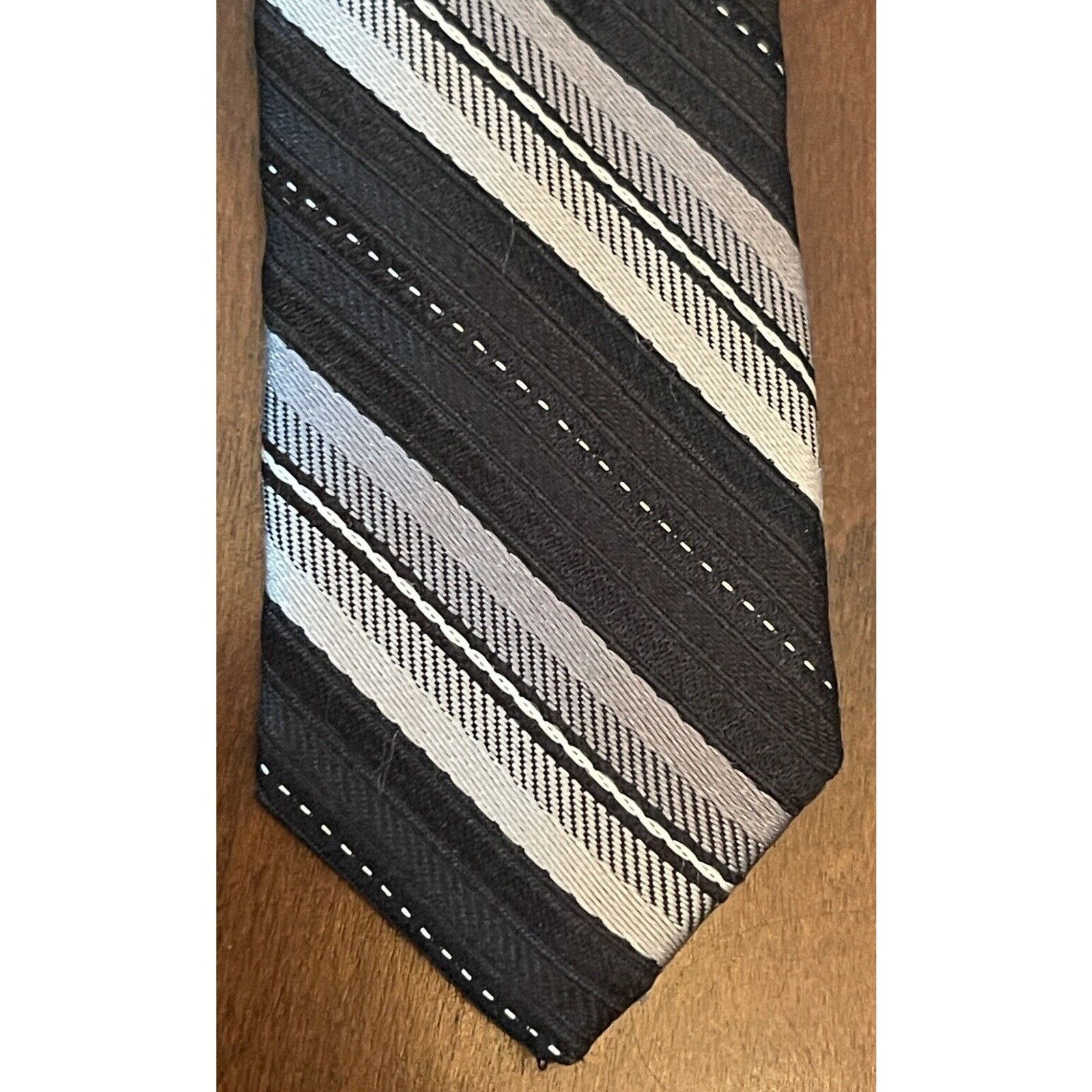 Calvin Klein Calvin Klein Black Gray 100% Silk Made In China Size ONE SIZE - 6 Thumbnail
