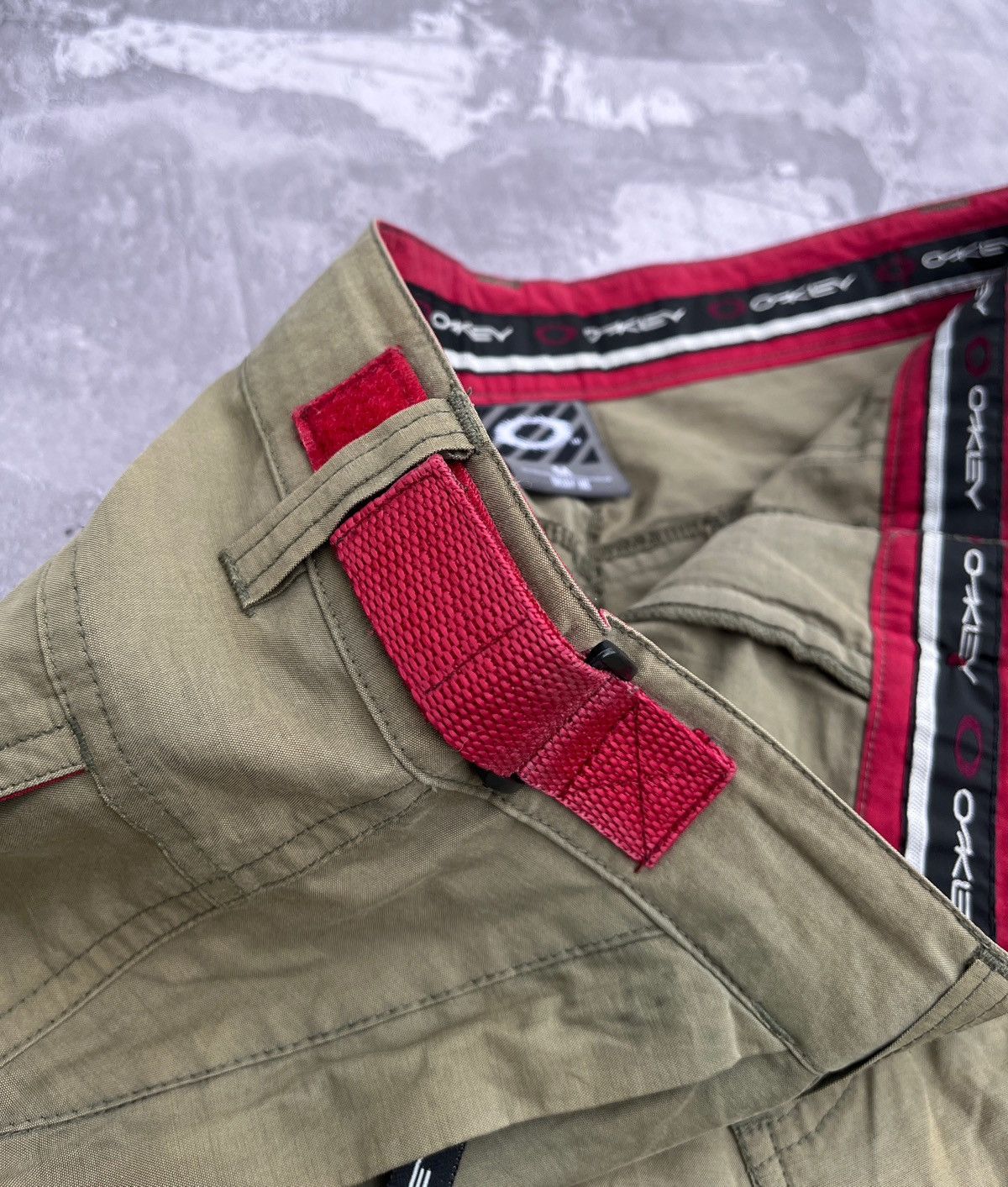 Oakley 🔥Rare OAKLEY Cargo Shorts Vintage Logo Size US 32 / EU 48 - 6 Thumbnail