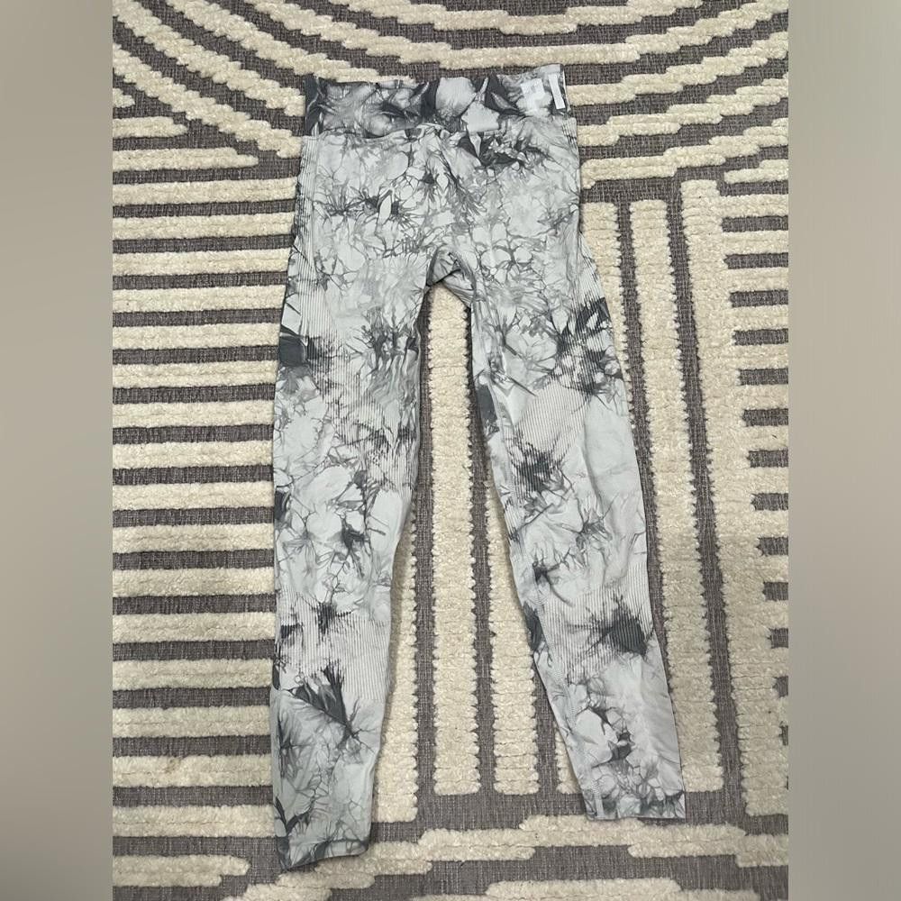 Designer Pink active leggings size large Size 36" / US 14 / IT 50 - 1 Thumbnail