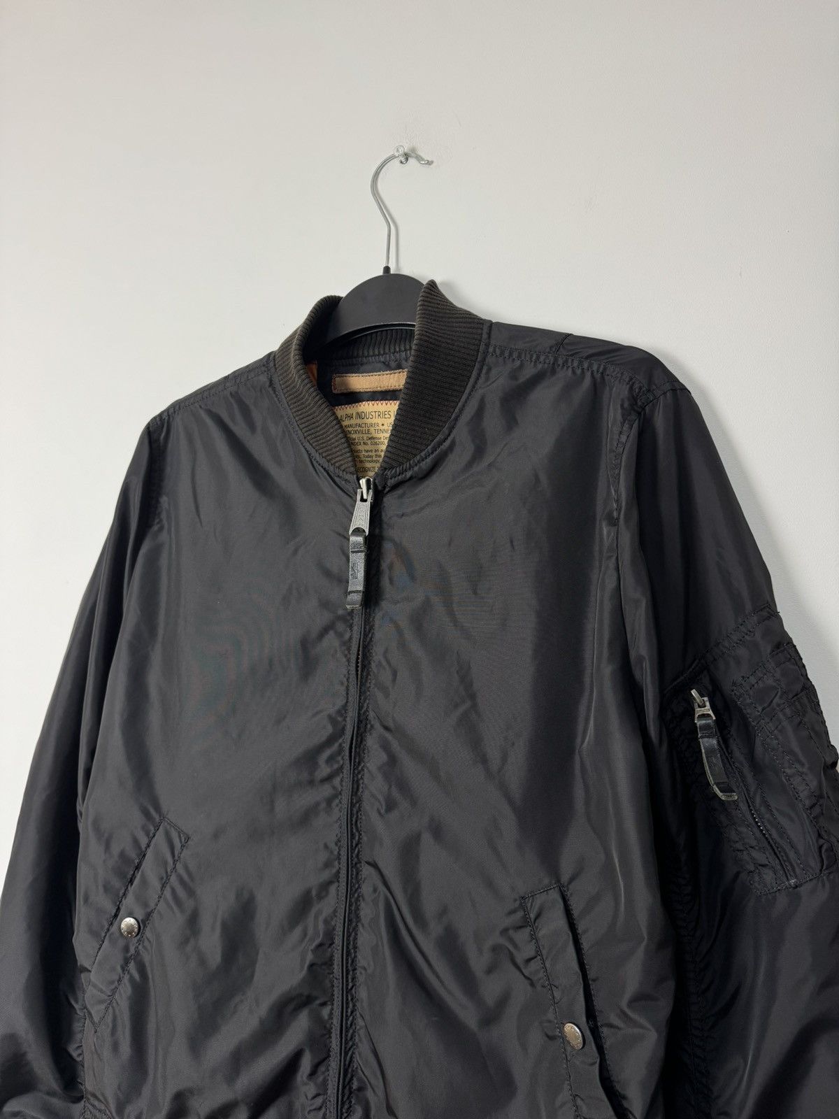 Alpha Industries Alpha Industries black bomber jacket avant Garde Japanese Size US M / EU 48-50 / 2 - 2 Thumbnail