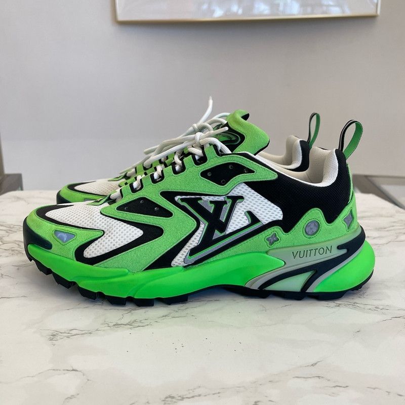 Louis Vuitton Runner Tatic Fashion Sneakers for Men 0079