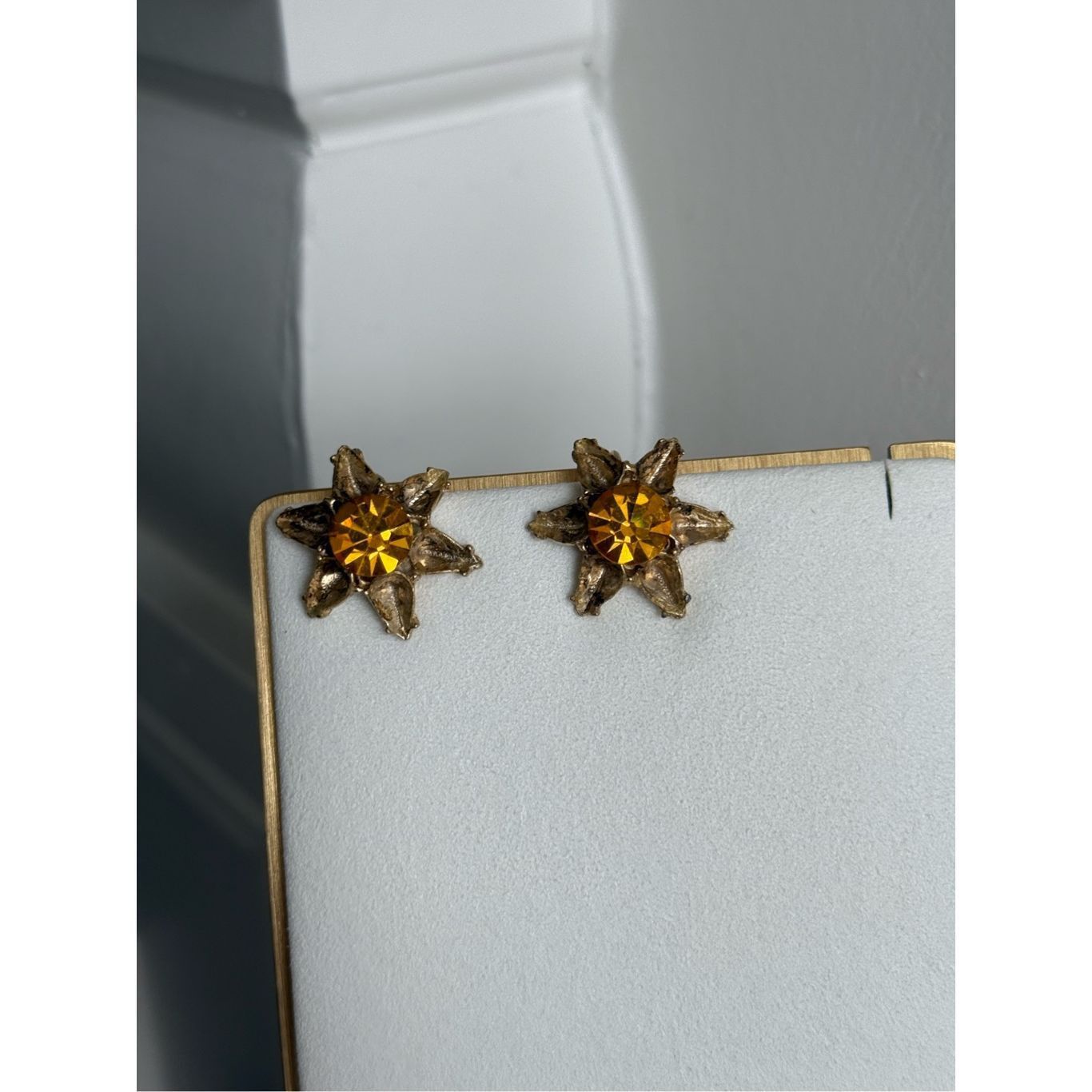 Vintage Vintage 50s Gold Tone Amber Rhinestone Earrings Screw Back Size ONE SIZE - 1 Thumbnail
