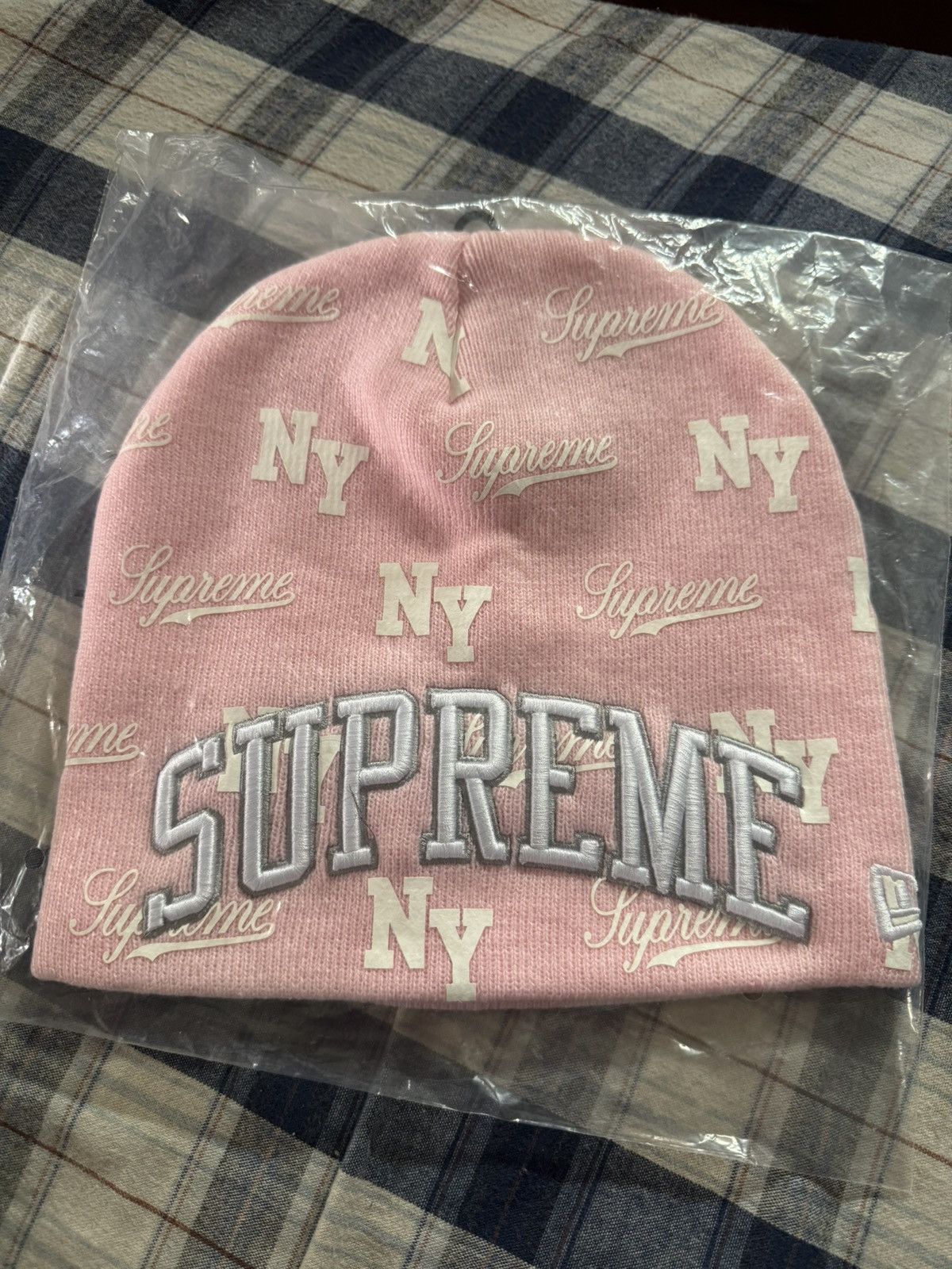Supreme Supreme New Era Monogram Beanie Size ONE SIZE - 1 Thumbnail