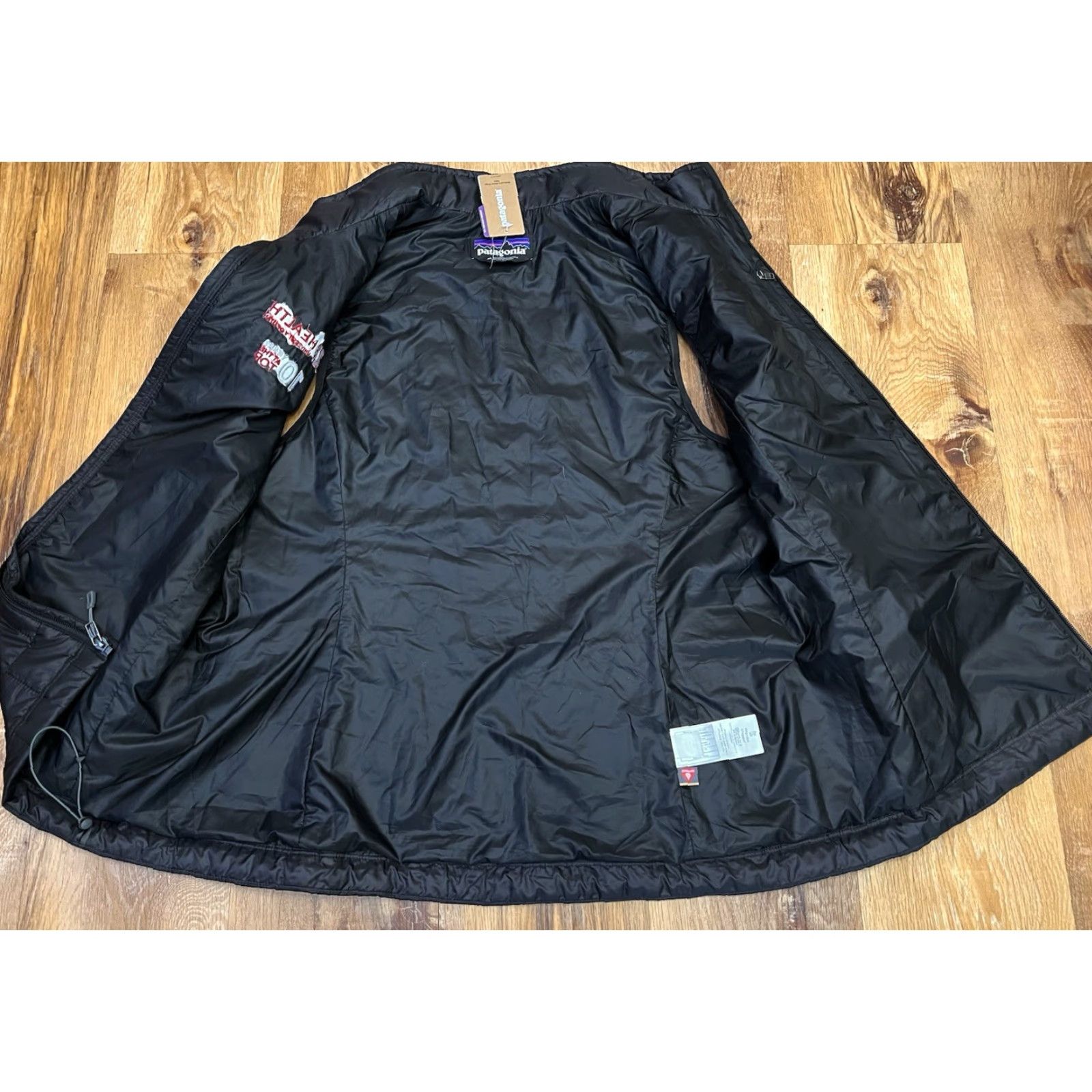 Patagonia Patagonia Nano Puff Vest Black XL Women’s Lightweight Insulated Zip Mid-Length Buttonless? (Note: incorrect) Size XL / US 12-14 / IT 48-50 - 6 Thumbnail