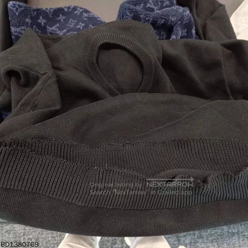 Balenciaga Balenciaga Black Oversized Crewneck Sweater. Size US XL / EU 56 / 4 - 9 Thumbnail