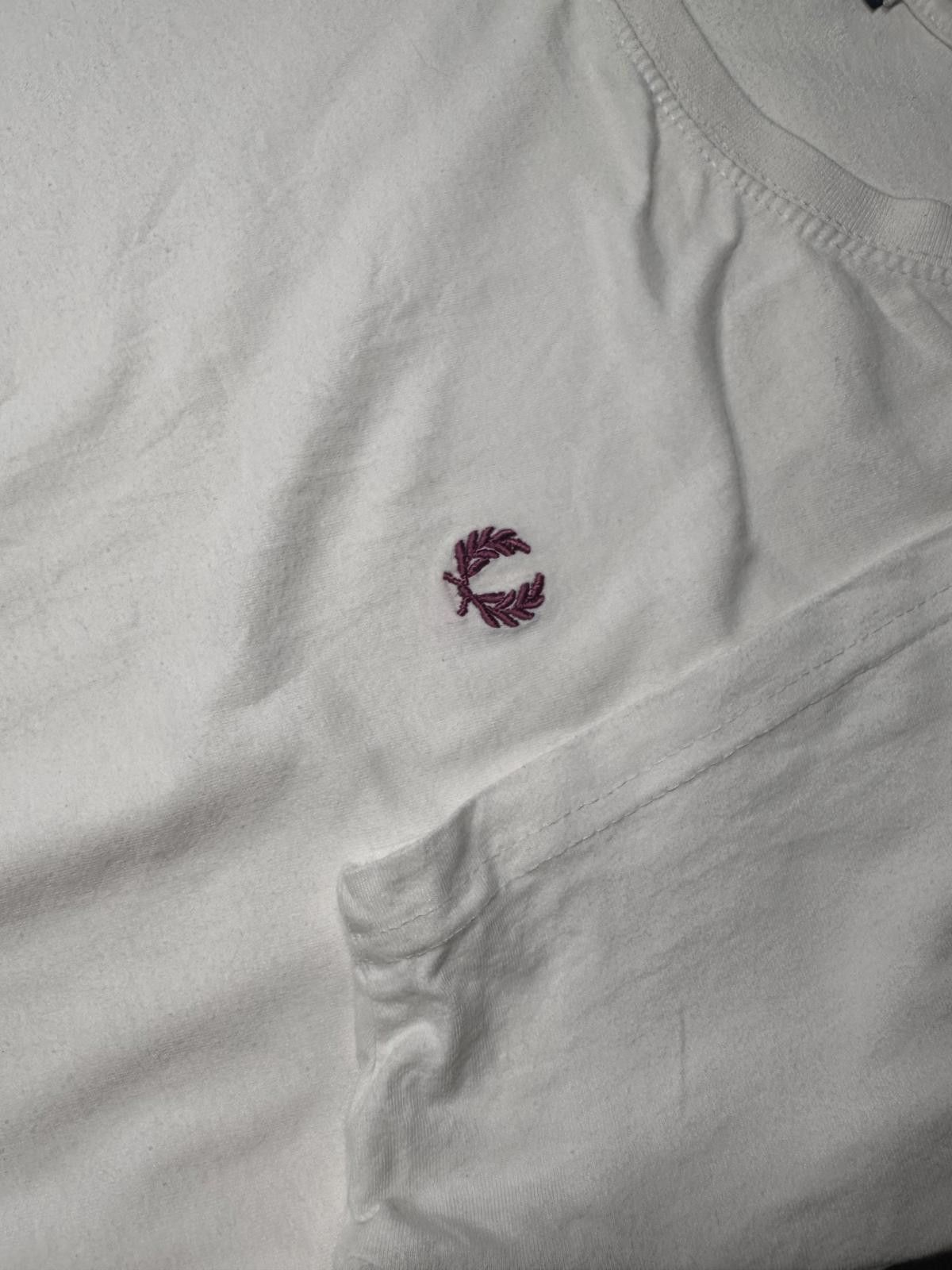 Fred Perry Fred Perry Classic Logo T-Shirt - White Size US XL / EU 56 / 4 - 5 Thumbnail