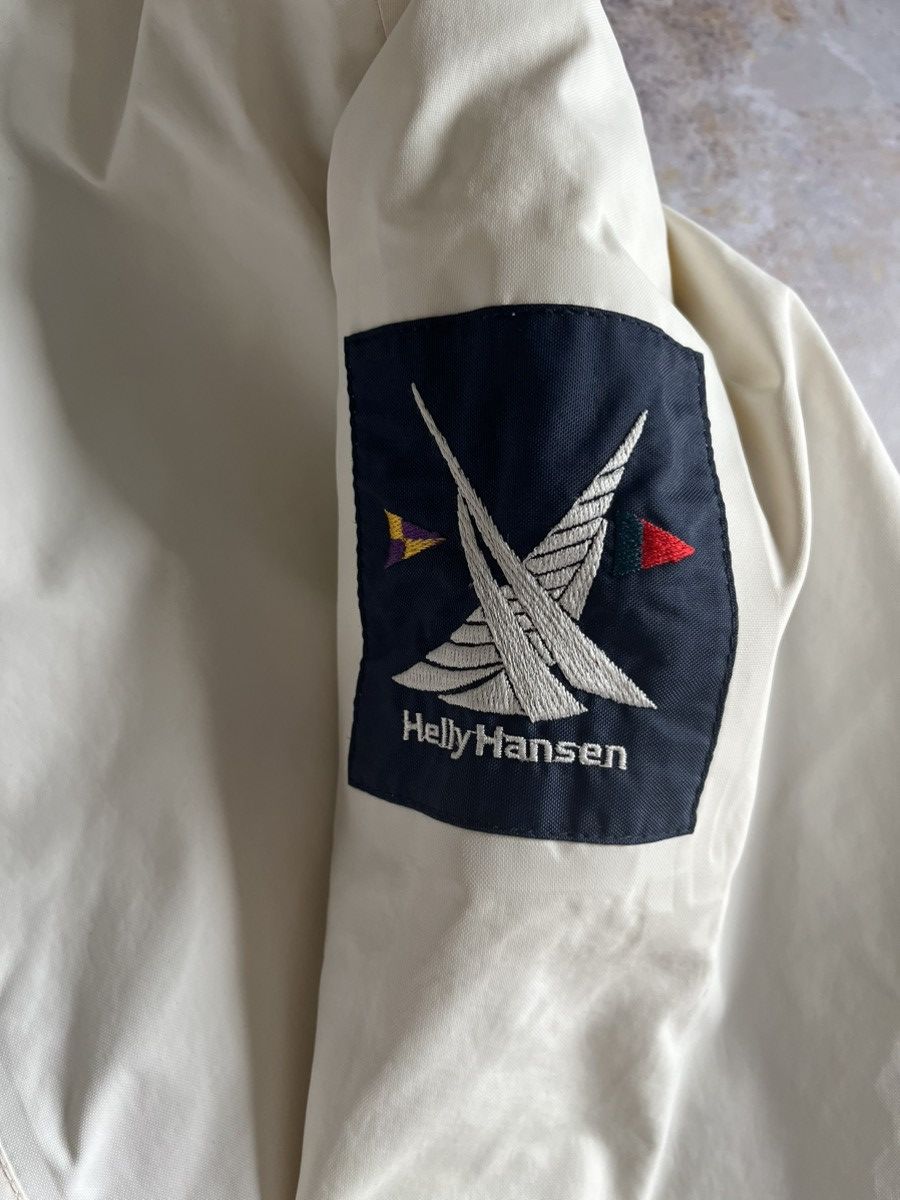 Helly Hansen y2k Vintage Helly Hansen 2in1 parka with hidden pockets Size US M / EU 48-50 / 2 - 3 Thumbnail