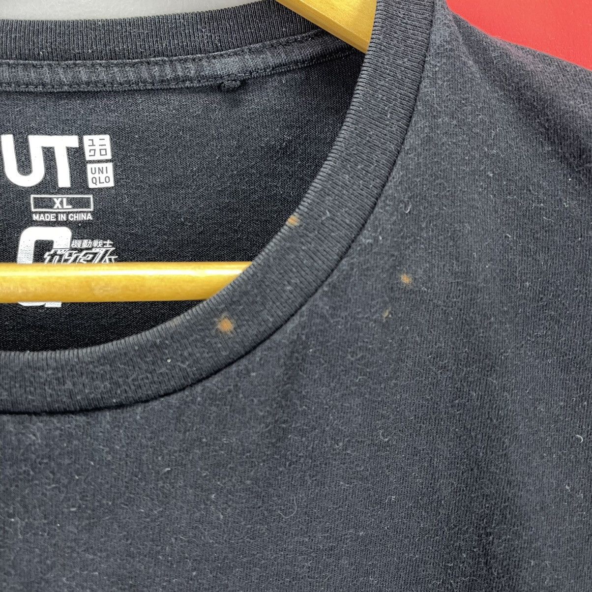 Uniqlo UNIQLO x GUNDAM Crew Neck T Shirt #2000/13 Size US L / EU 52-54 / 3 - 3 Thumbnail