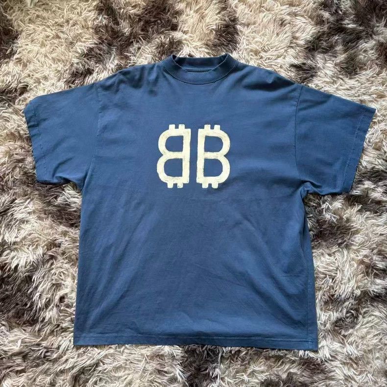 Balenciaga Balenciaga New BB Bitcoin T-shirt Size US XXL / EU 58 / 5 - 1 Thumbnail