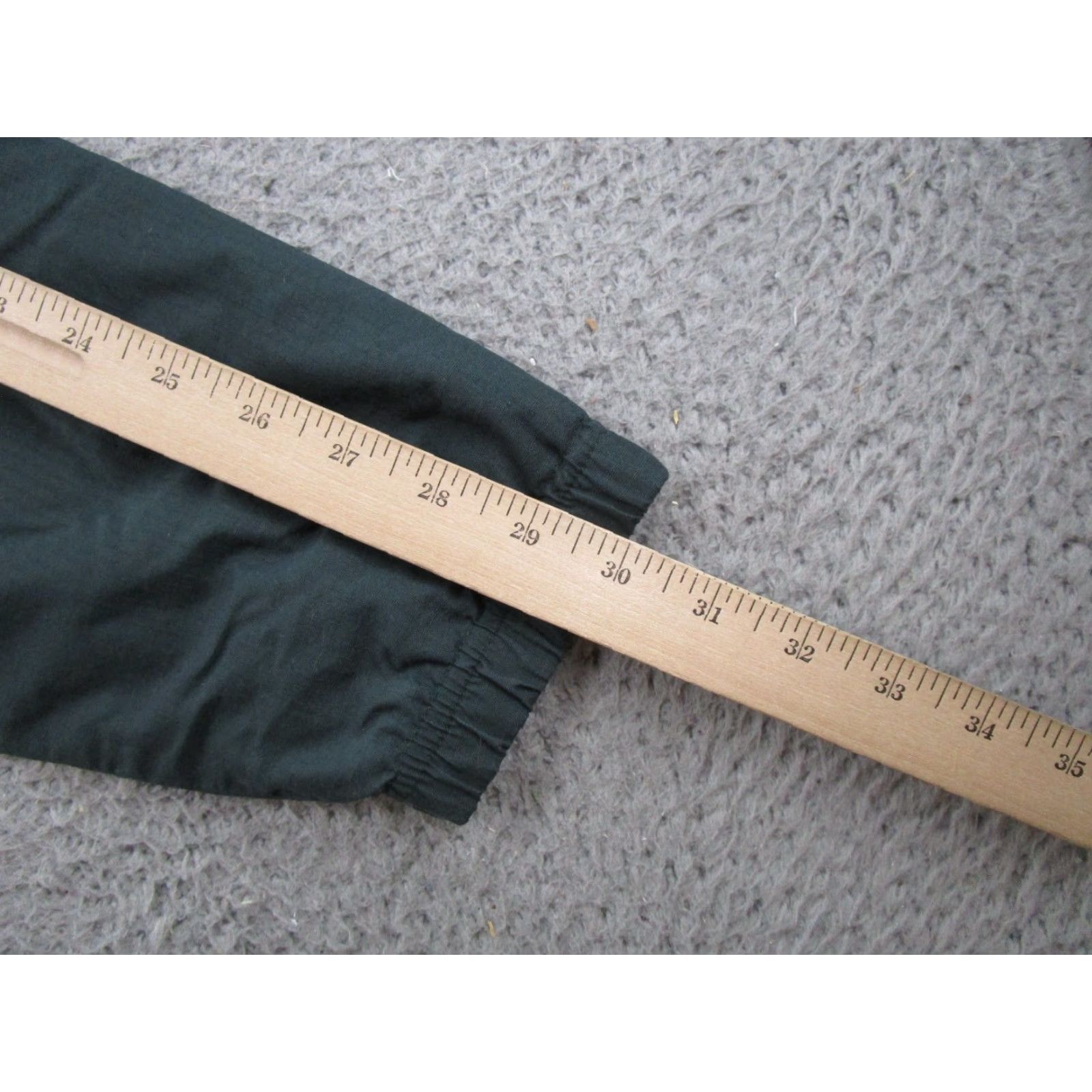 Vintage Cabelas Windbreaker Jacket Mens Size M Green Ripstop Pullover V Neck Outdoor Outdoor Jacket Regular Fit Nylon Patch Logo Stand-Up Collar Size US M / EU 48-50 / 2 - 7 Thumbnail