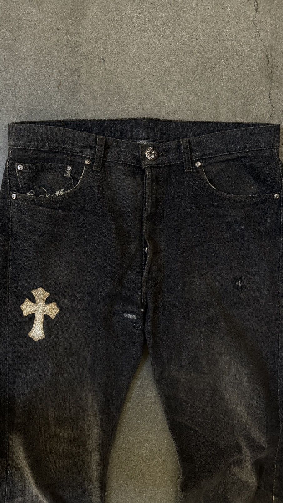 Chrome Hearts RARE!!! CHROME HEARTS LEVI'S BLACK DENIM "GOLD CROSSES" Size US 33 - 7 Thumbnail