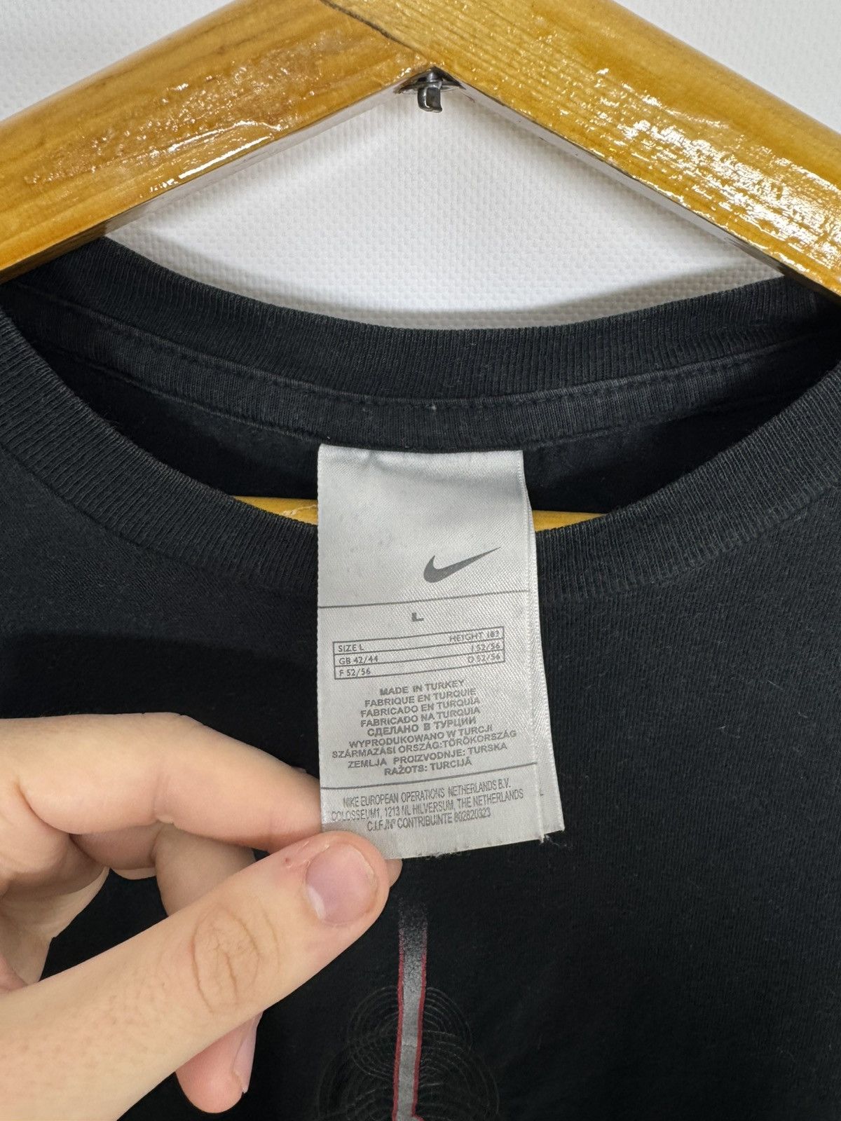 Nike Vintage Y2K Nike Shox Small Swoosh Logo T Shirt 00’s Size US L / EU 52-54 / 3 - 8 Thumbnail