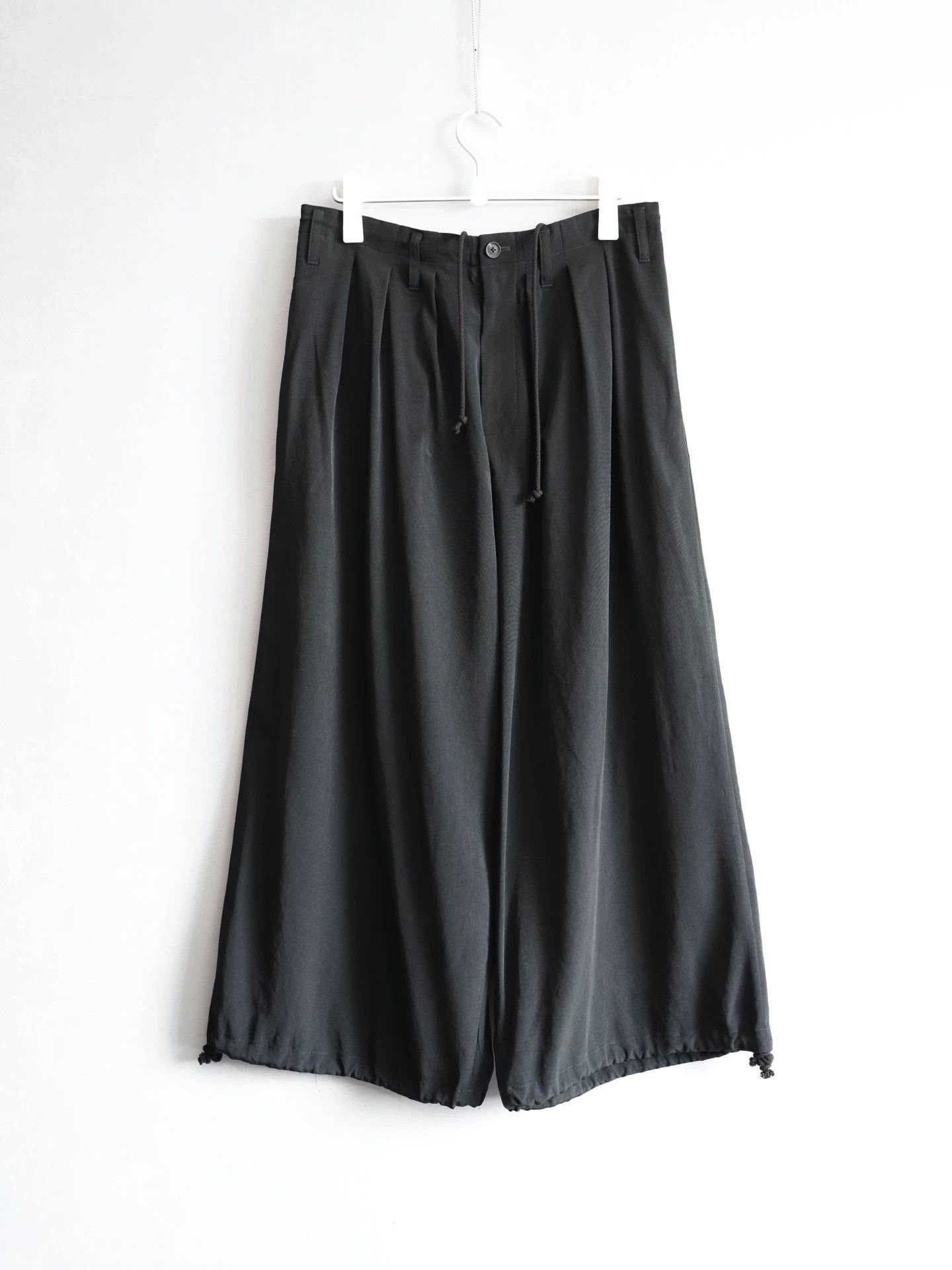 Yohji Yamamoto Yohji Yamamoto 21SS Pleated Drawstring Balloon Pants Size 2 Size US 32 / EU 48 - 1 Thumbnail