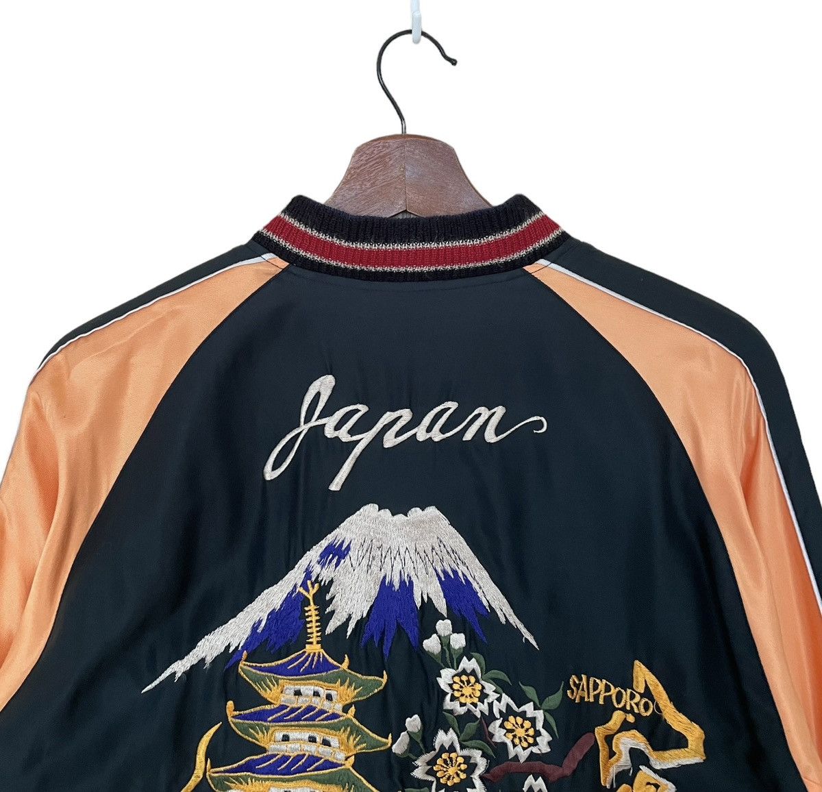 Japanese Brand × Toyo Enterprises Vintage Toyo Enterprise Reversible Rayon 100% Sukajan 1990s Size US L / EU 52-54 / 3 - 8 Thumbnail