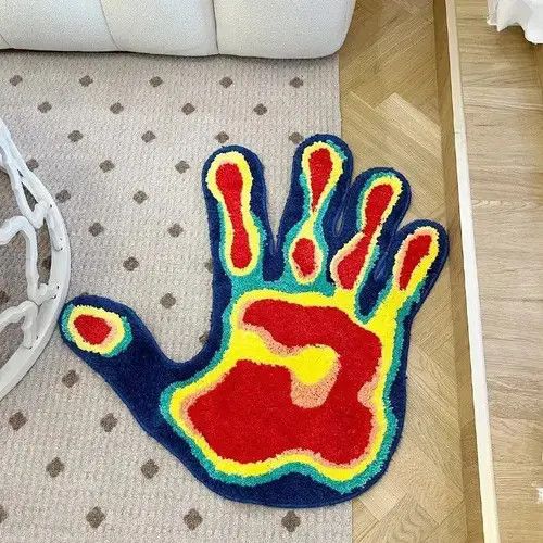 Japanese Brand Handmade Palm Rug Shape Tufted Carpet Size ONE SIZE - 2 Thumbnail