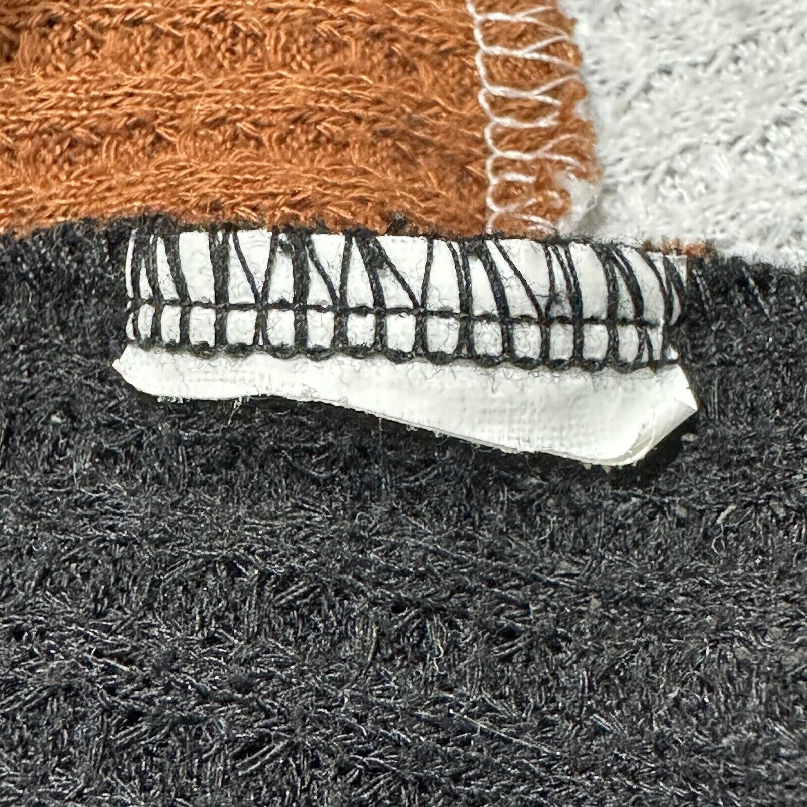 Shein SheIn 4XL Size V-Neck Colorblock Sweater Black Orange White Size 4XL / US 24-26 - 12 Thumbnail