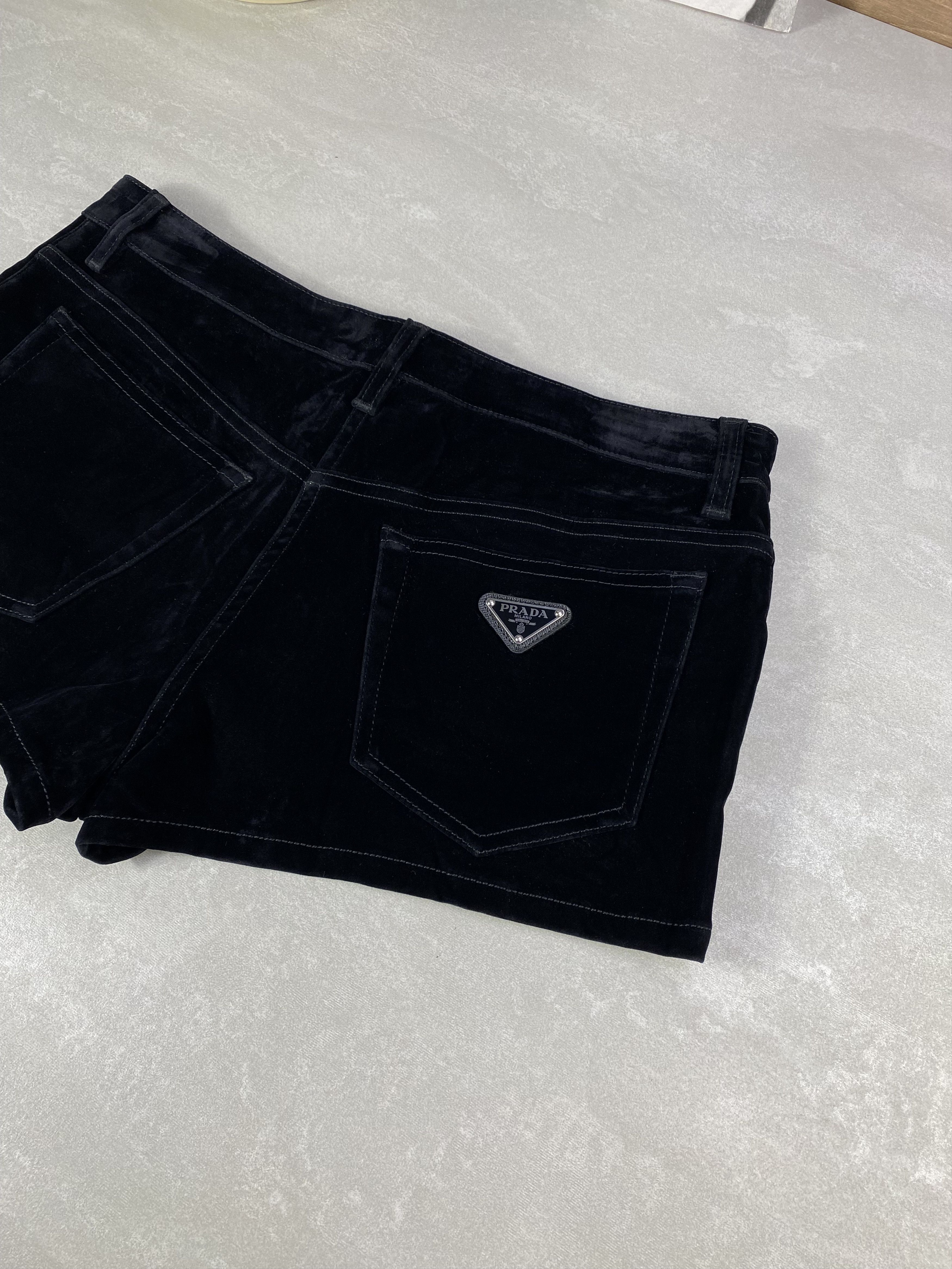 Prada Prada 23AW triangle-logo Velvet Denim Shorts Black Other Size 29" - 4 Thumbnail