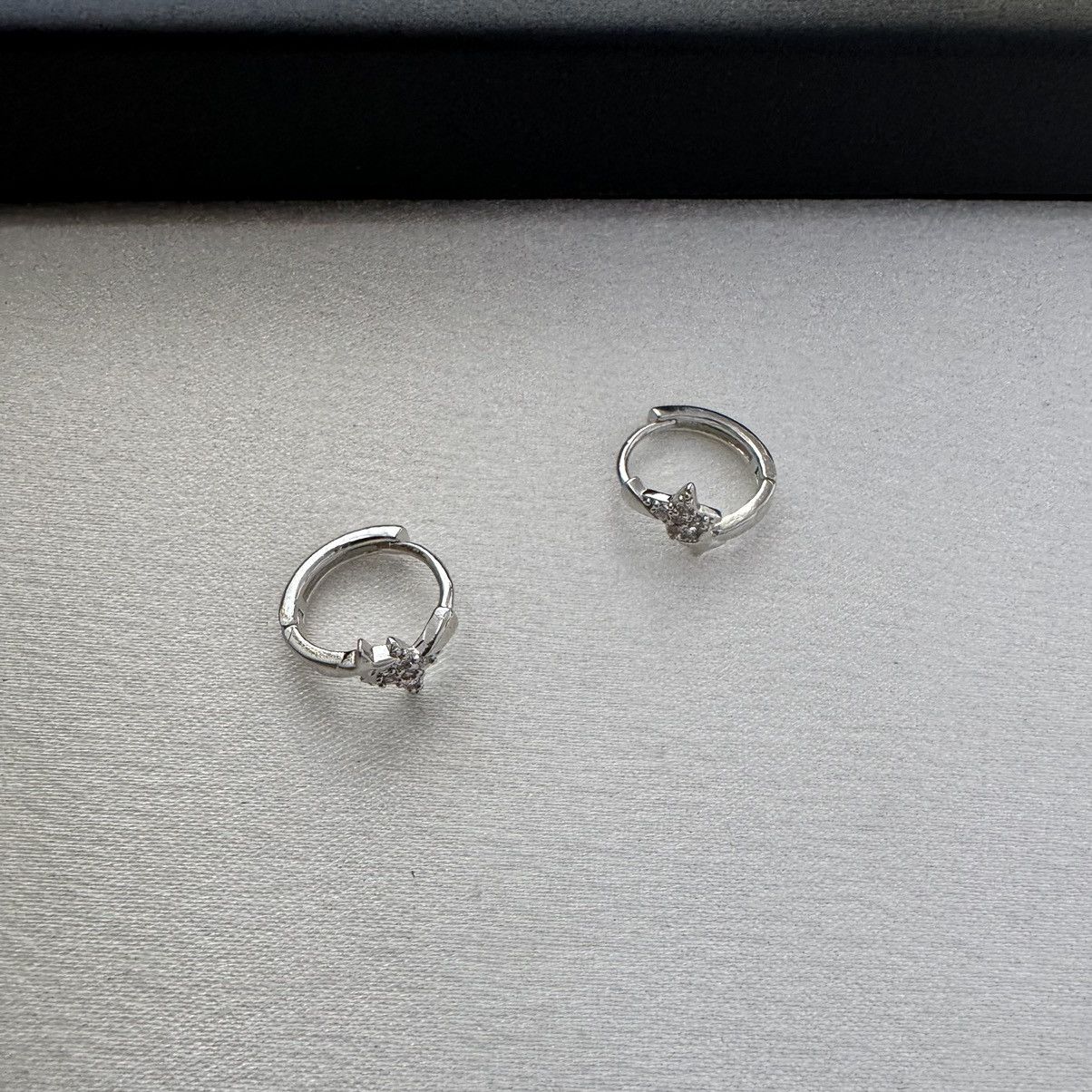 Other 12mm CZ Star Small Silver Hoop Earrings for Men Women Size ONE SIZE - 1 Thumbnail