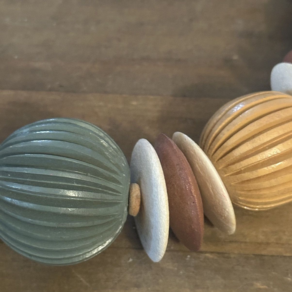 Vintage Vintage chunky carved wooden bead necklace Size ONE SIZE - 3 Thumbnail