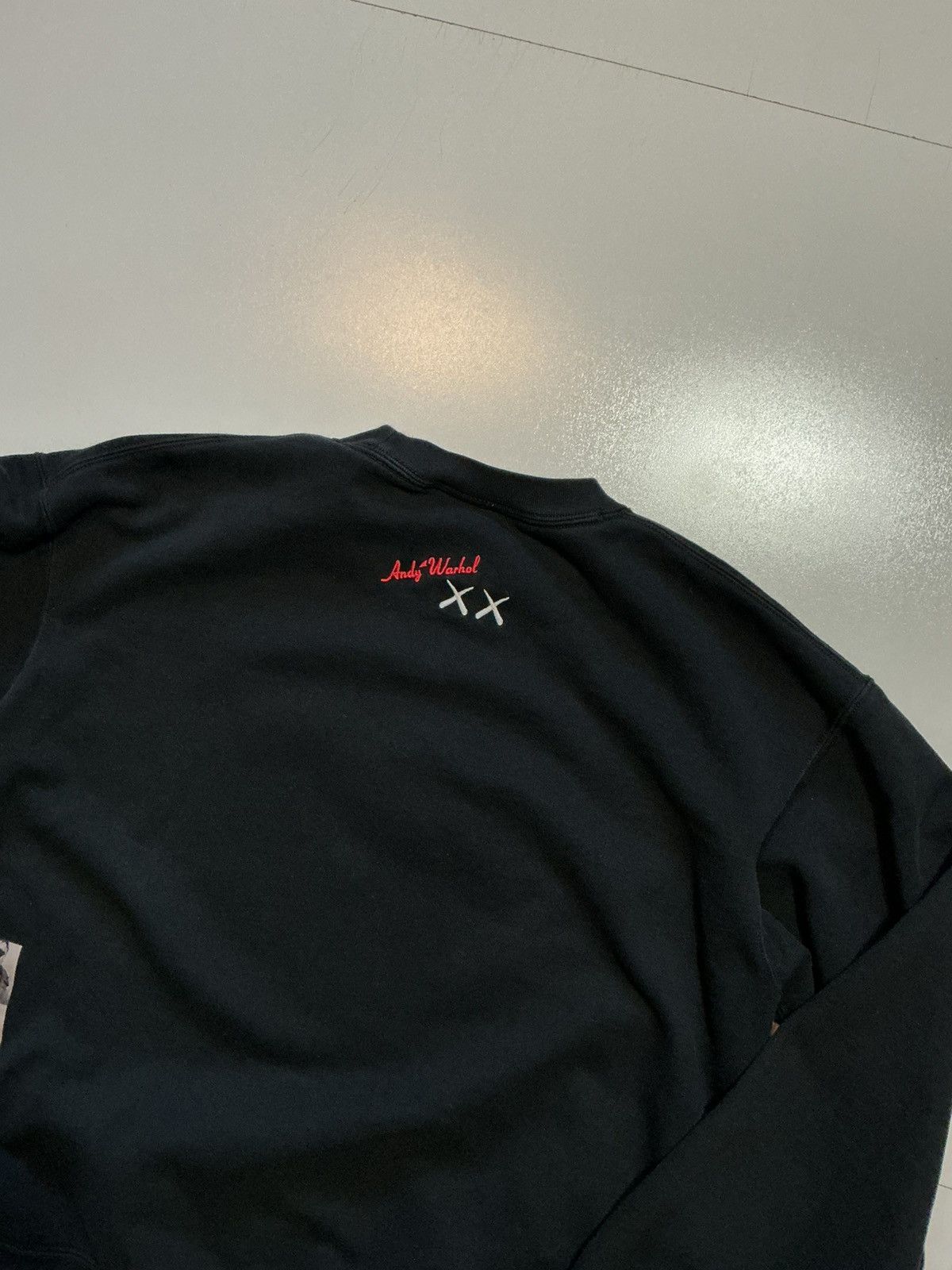 Andy Warhol × Kaws × Uniqlo UT Uniqlo X Andy Warhol X Kaws Box Logo Pullover Sweatshirt Size US M / EU 48-50 / 2 - 7 Thumbnail