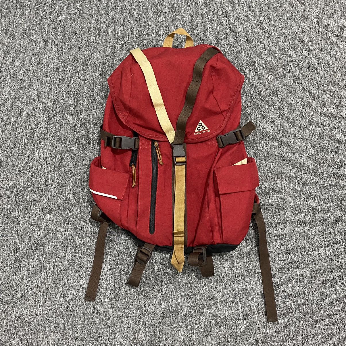 image of Nike Acg - Steel City 35 Backpack in Red, Men's