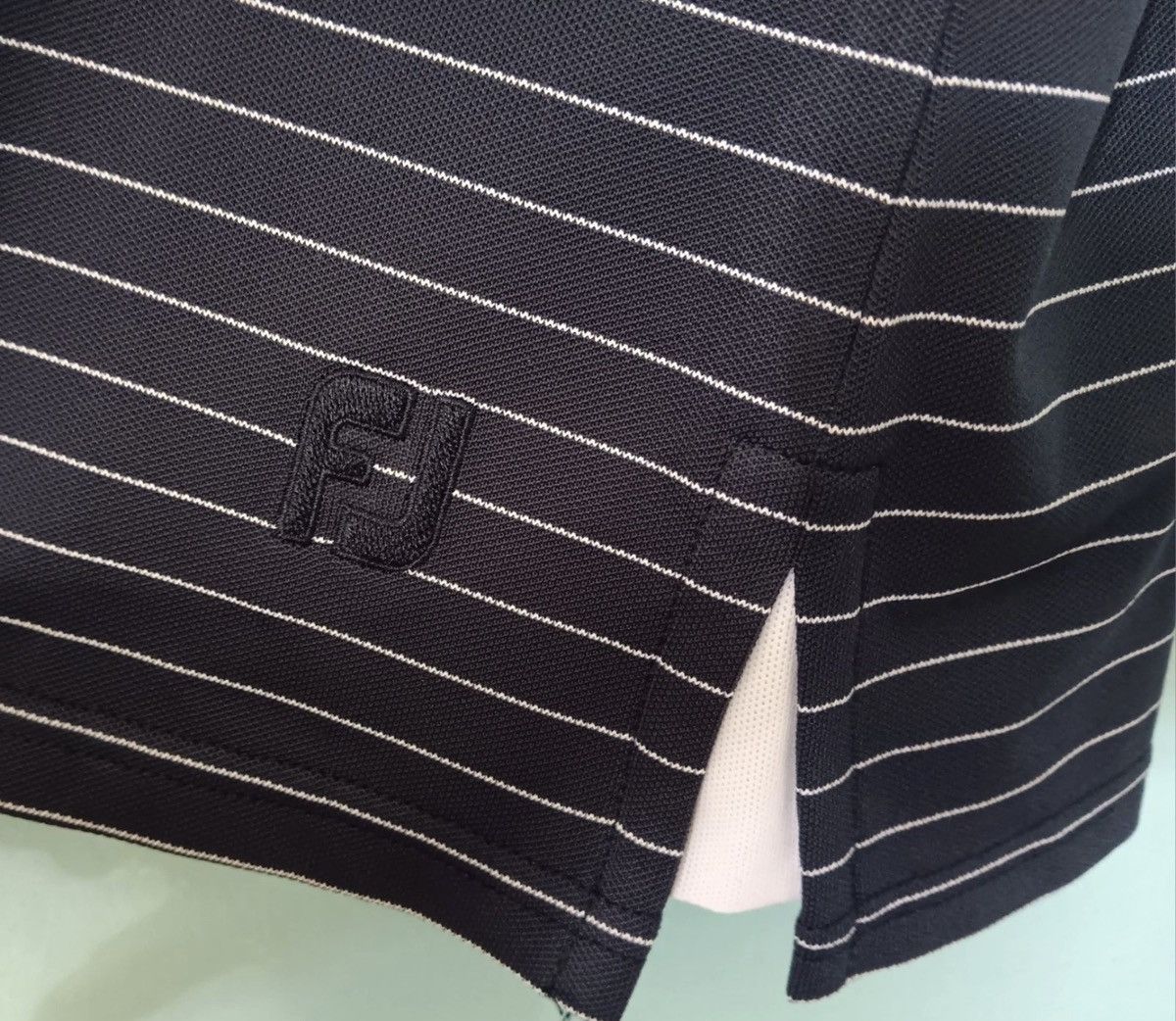 Footjoy FOOTOY FJ Ladies 3/4 Sleeve Hoodie Golf Shirt Tobacco Road Size L / US 10 / IT 46 - 4 Thumbnail