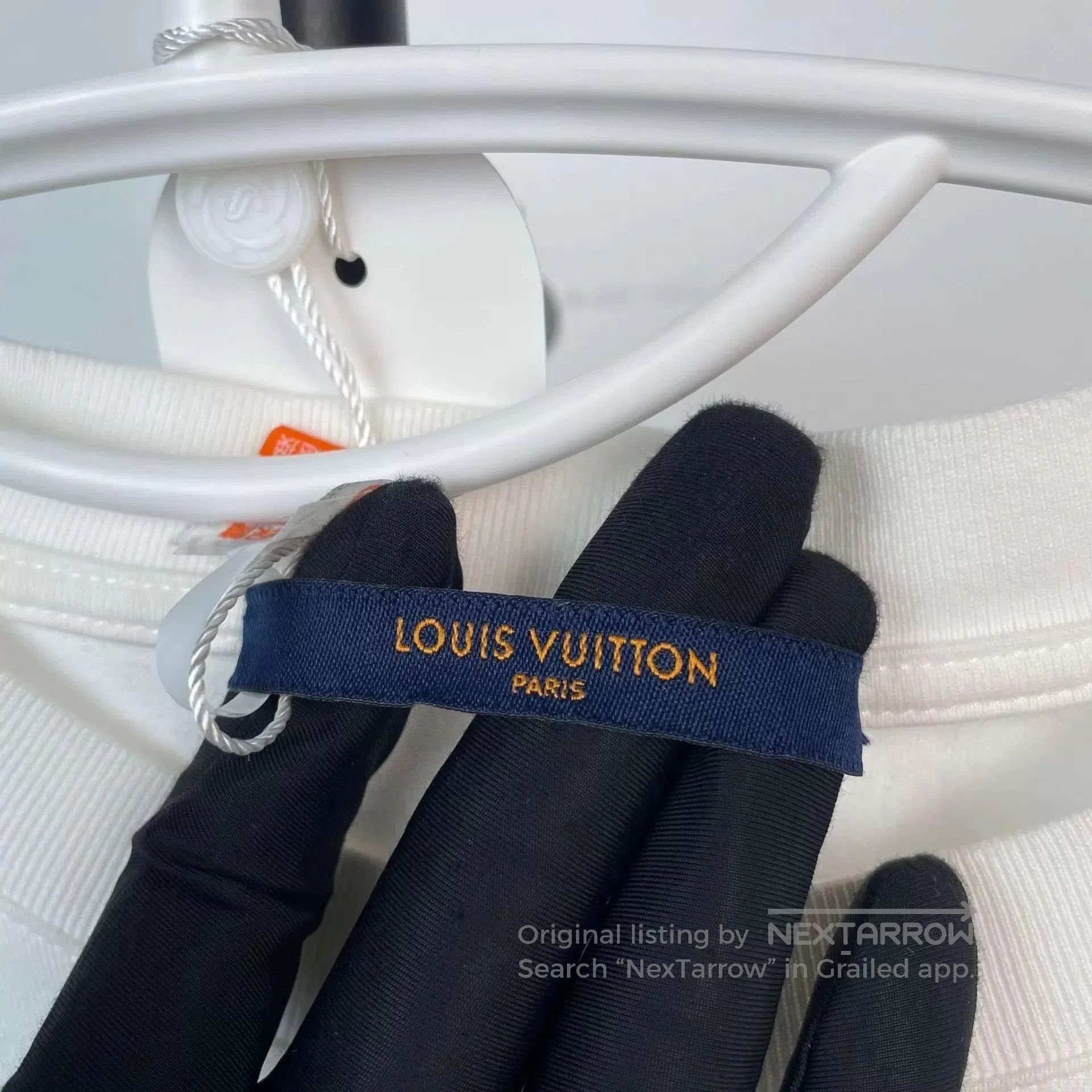 Louis Vuitton White Graphic Print Short Sleeve T. Size US M / EU 48-50 / 2 - 3 Thumbnail