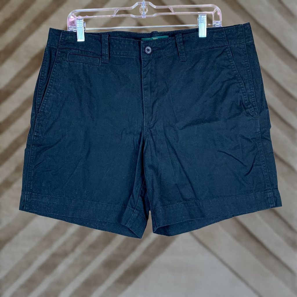 Ralph Lauren Ralph Lauren Womens Bermuda Shorts Black Flat Front 100% Cotton 14 Bermuda Chino Shorts Women Black 14 Mens? Size 25" / US 0 / IT 36 - 1 Thumbnail