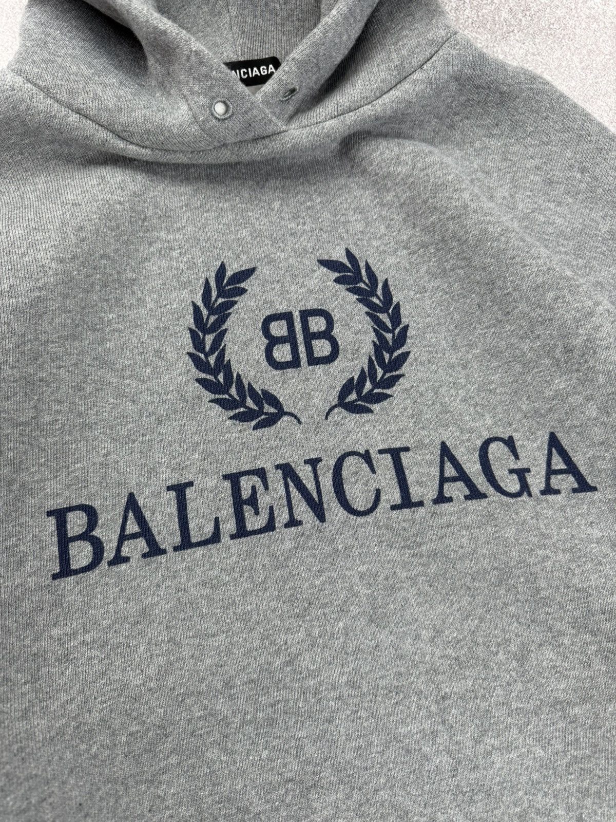 Balenciaga Balenciaga Crest Logo Cotton Hoodie Size XXS Size US XXS / EU 40 - 6 Thumbnail
