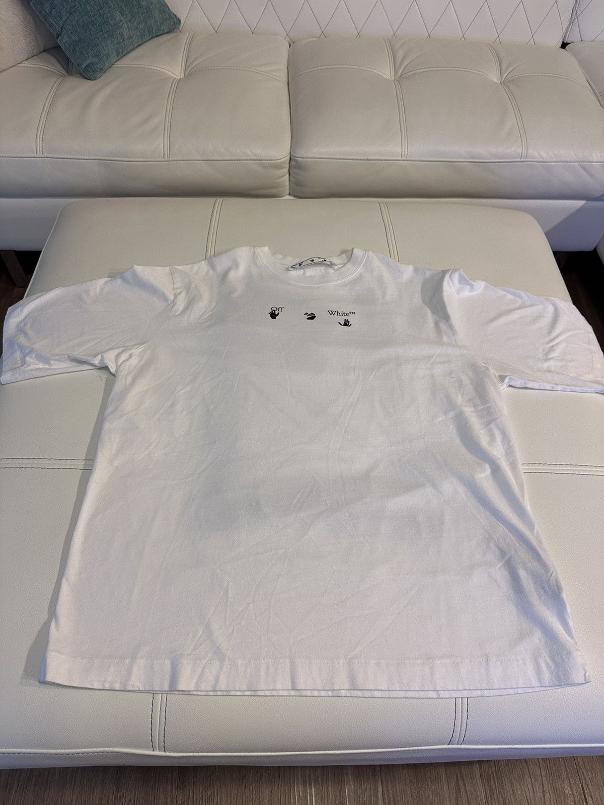 Off-White Off White Graffiti Logo Tee Size US L / EU 52-54 / 3 - 1 Thumbnail